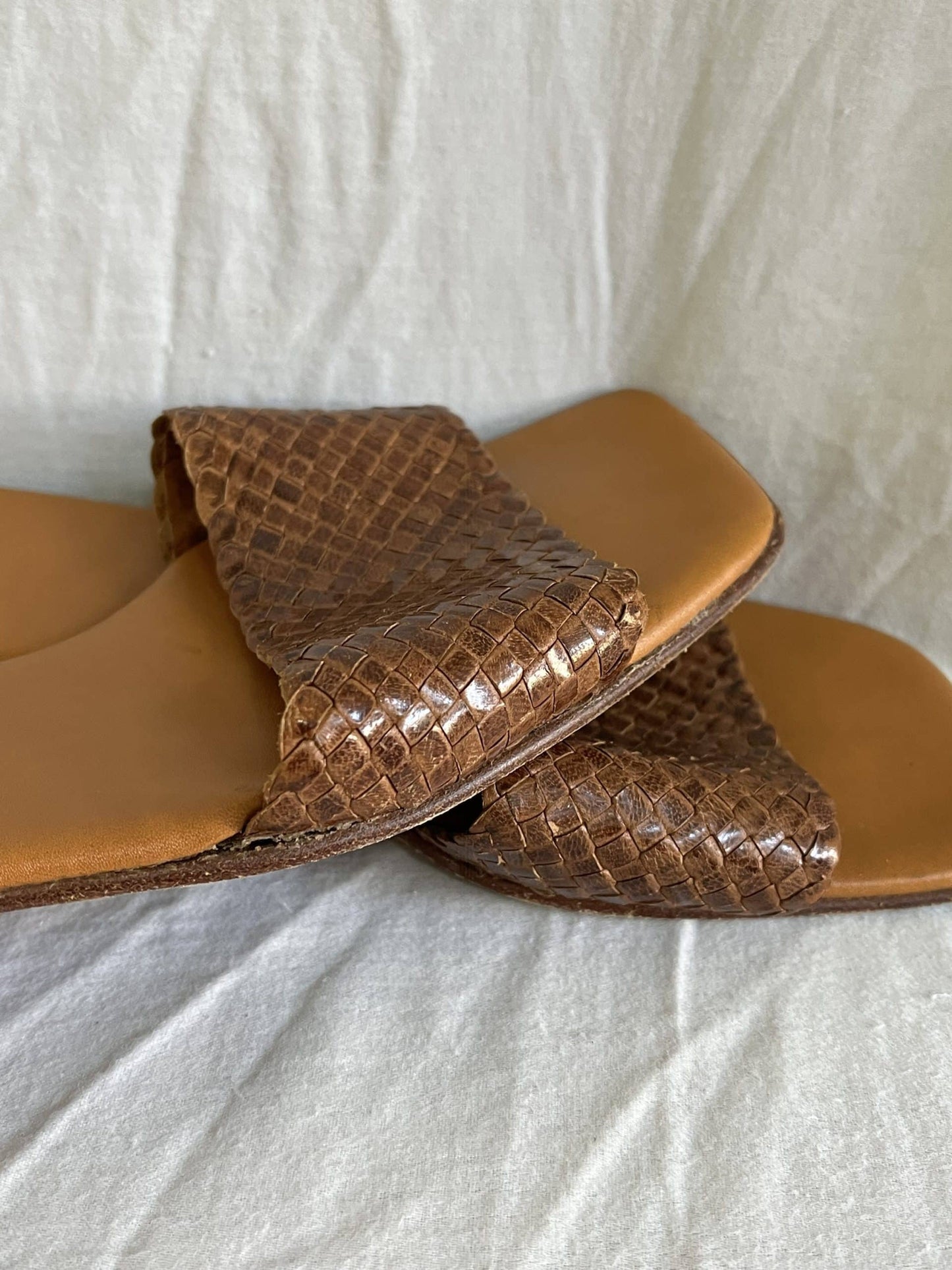 Leather sandals size U.K.5