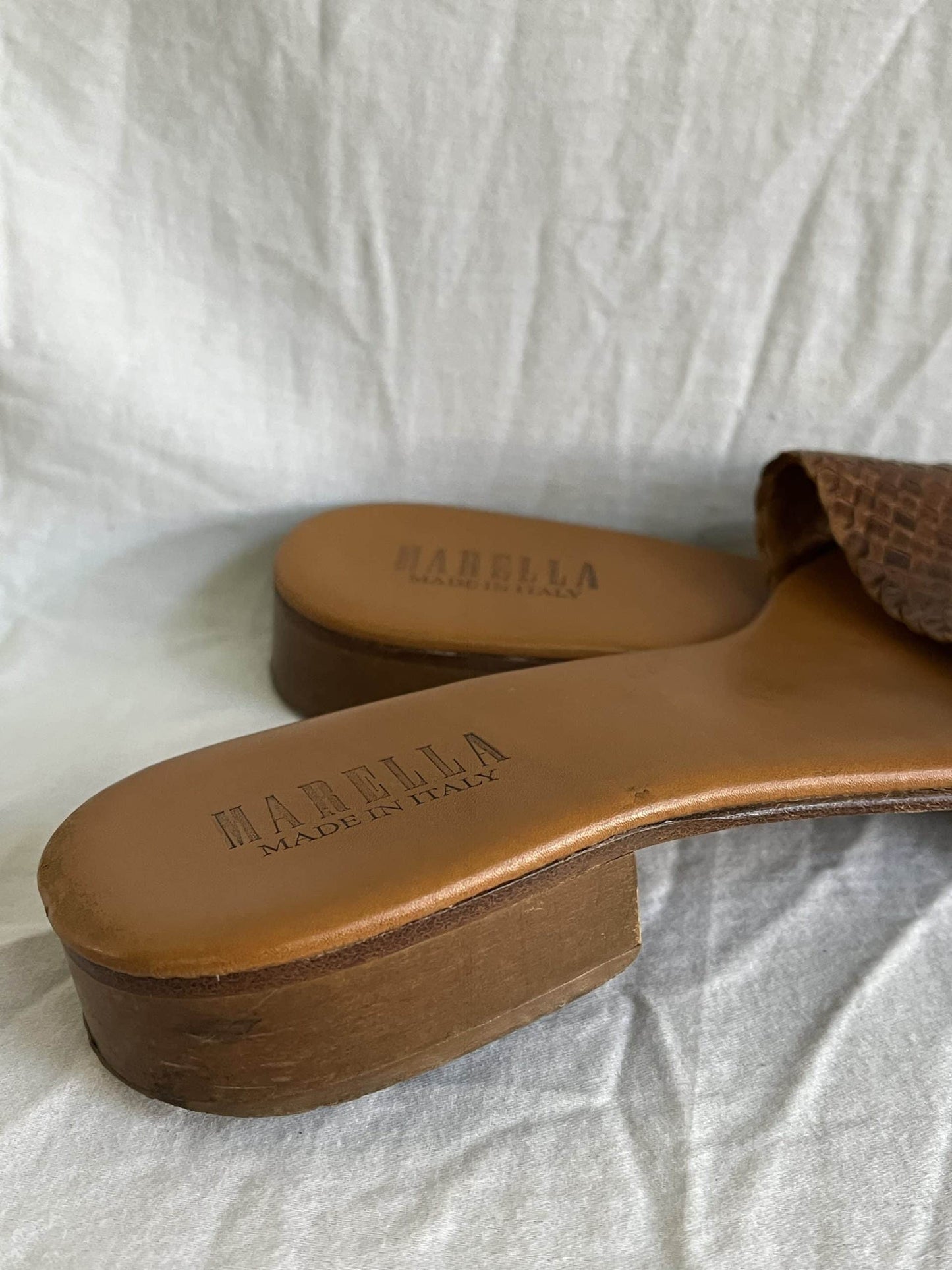 Leather sandals size U.K.5