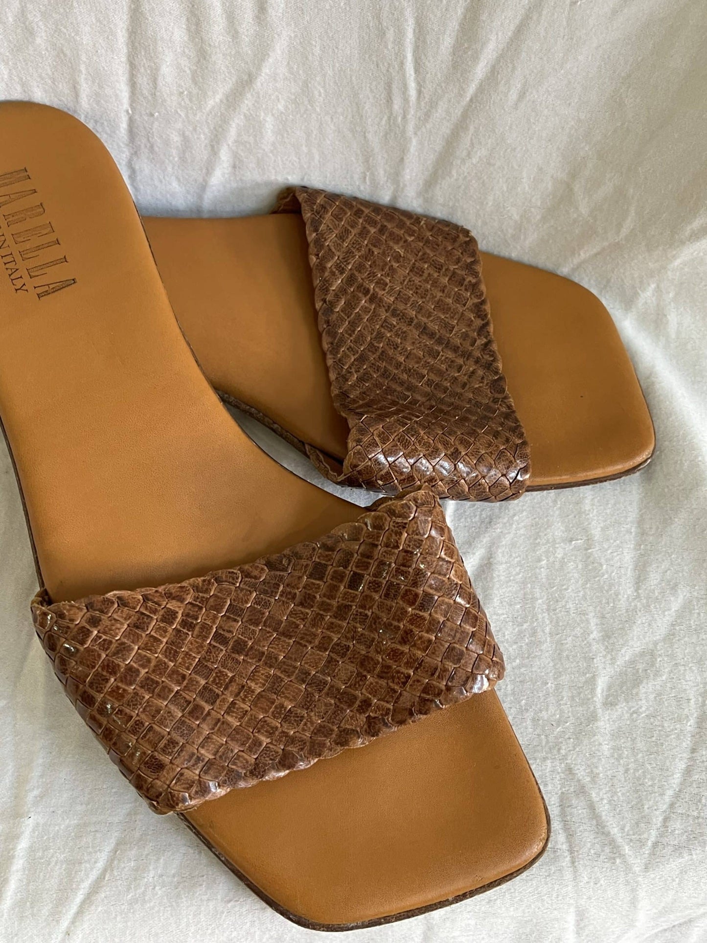 Leather sandals size U.K.5