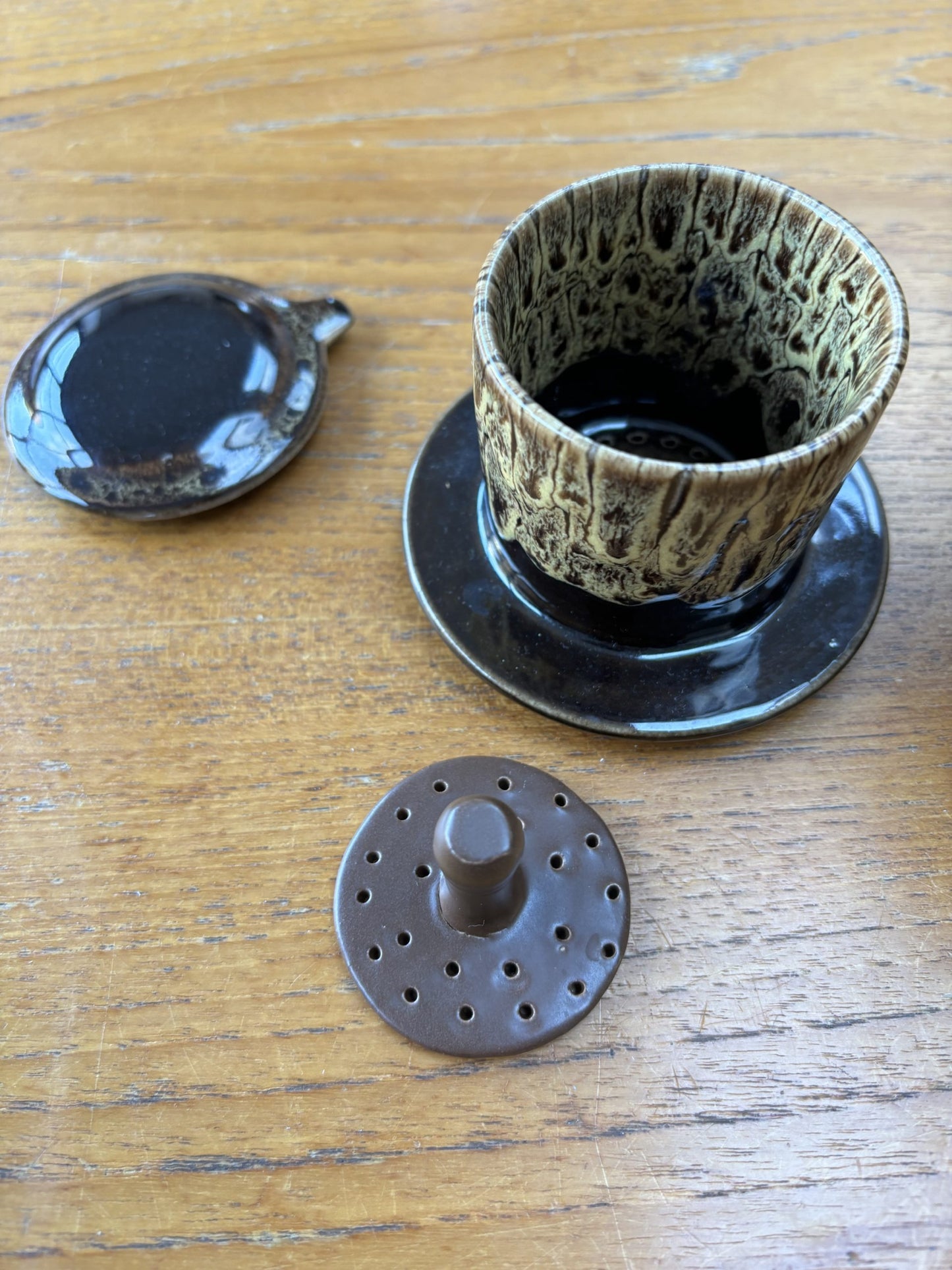 Vintage loose leaf tea set