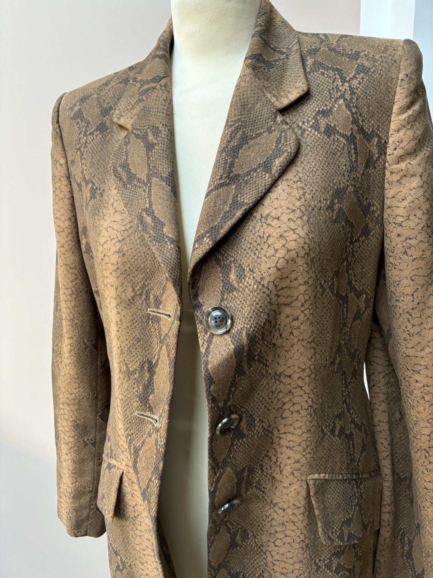 Vintage snakeskin print blazer size 8/10