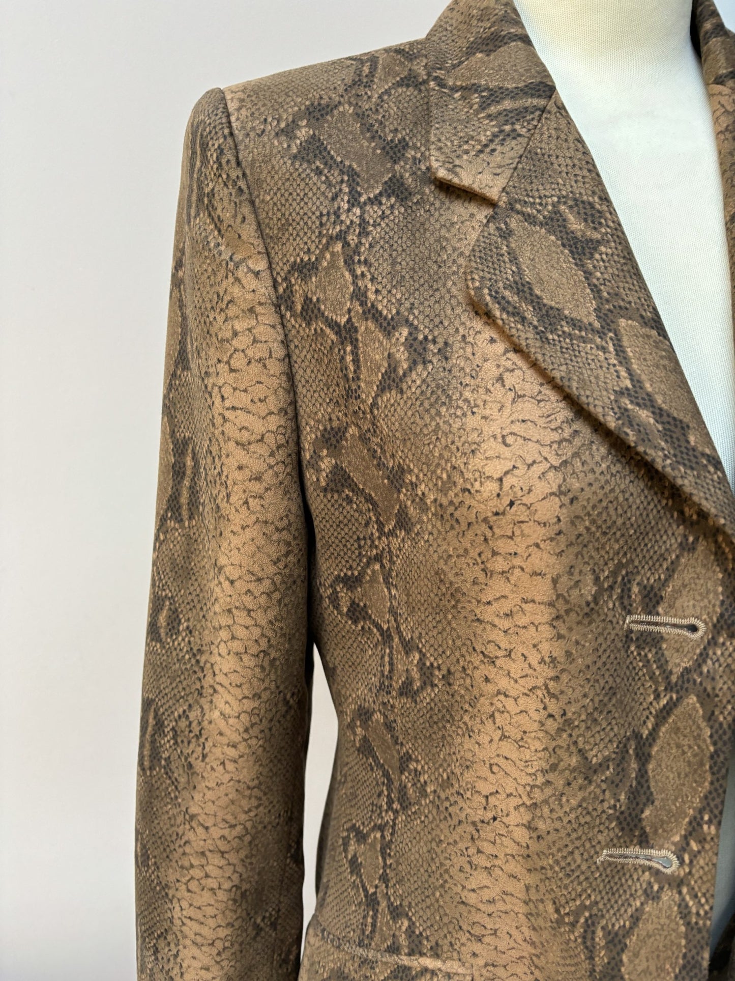 Vintage snakeskin print blazer size 8/10