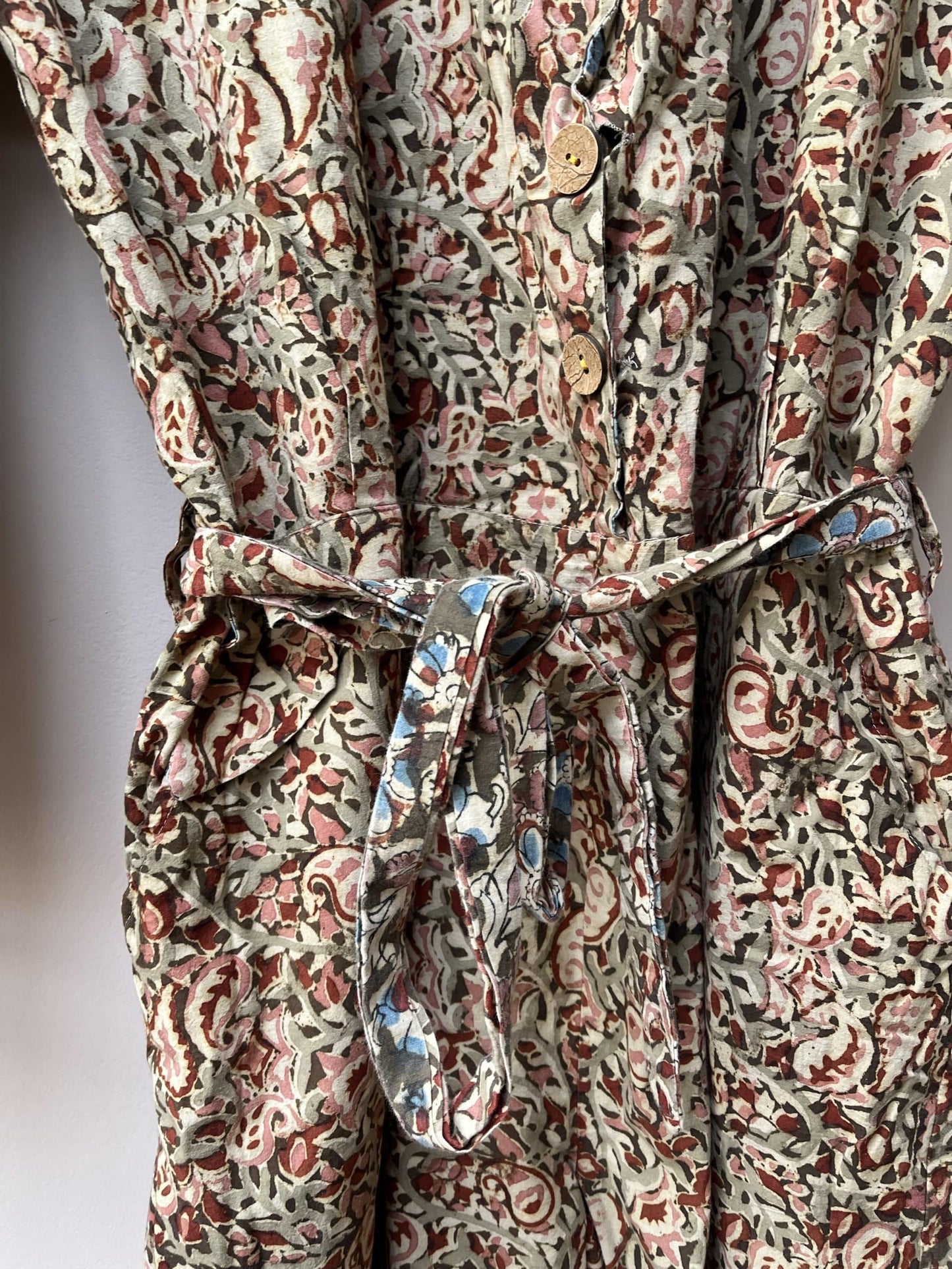 Ombaby reversible jumpsuit size Medium