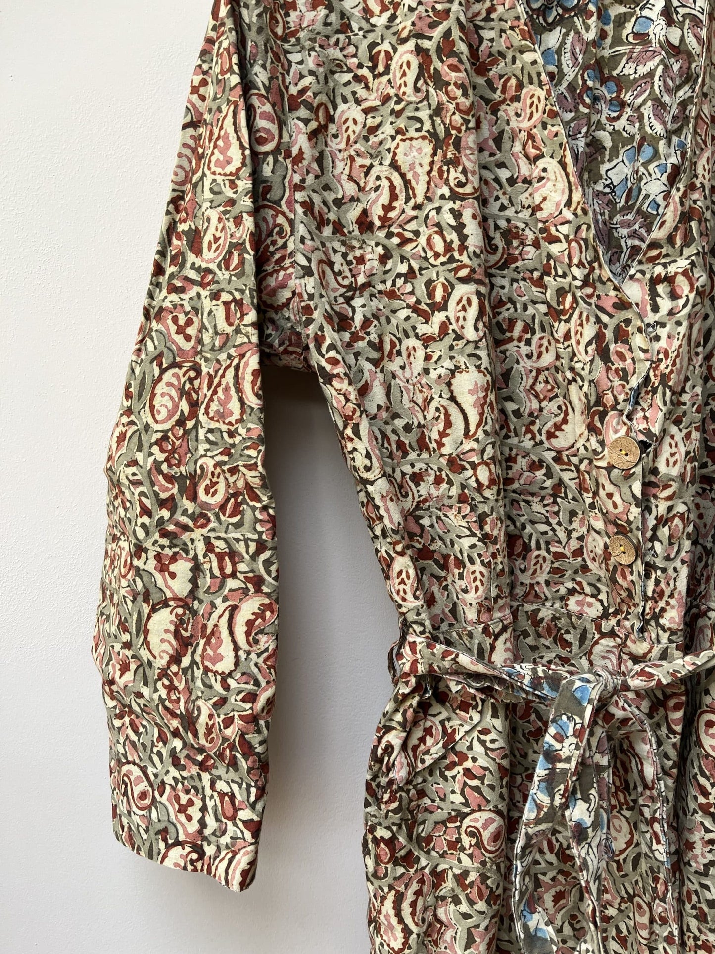 Ombaby reversible jumpsuit size Medium