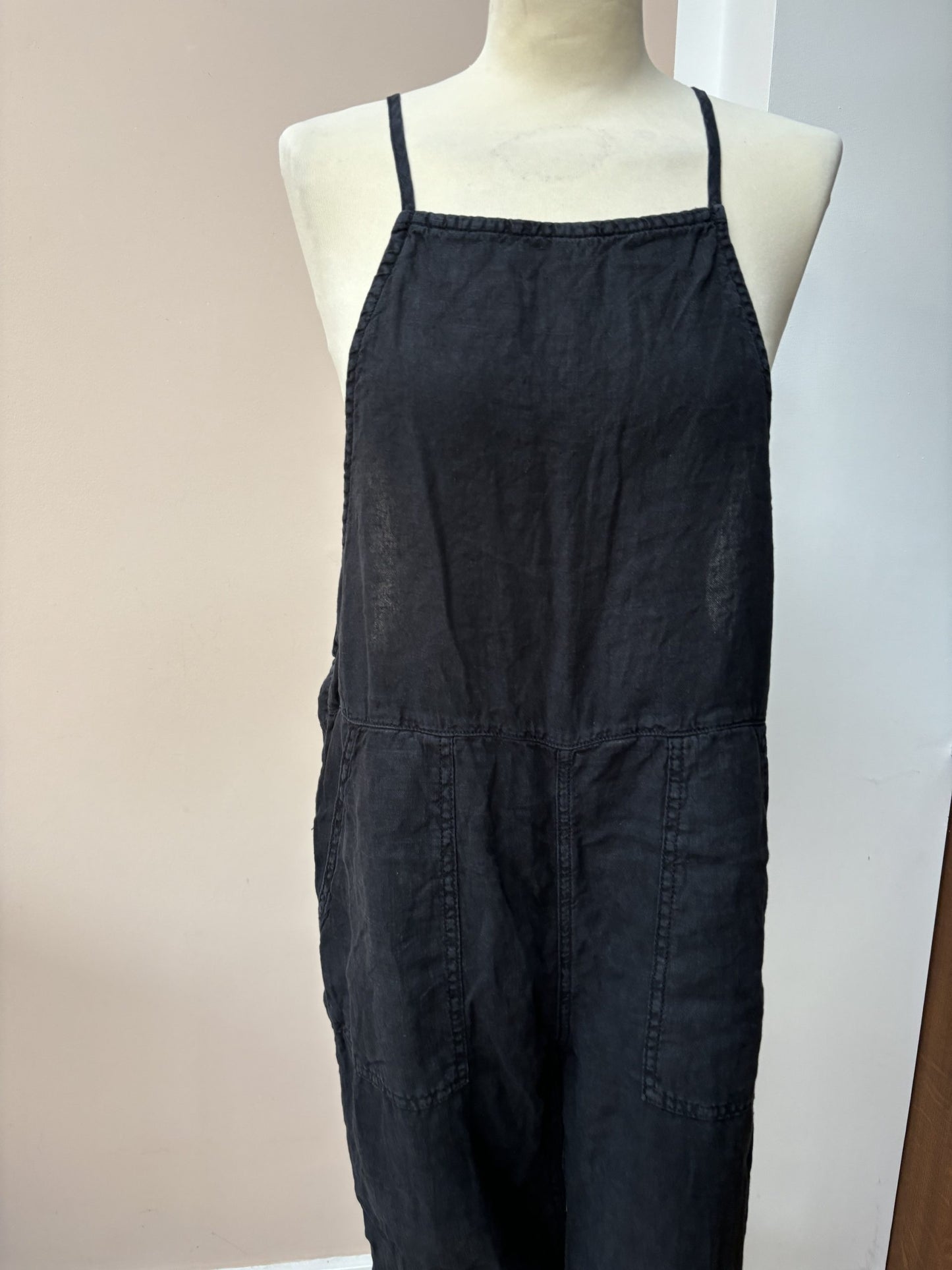 Black linen jumpsuit size S