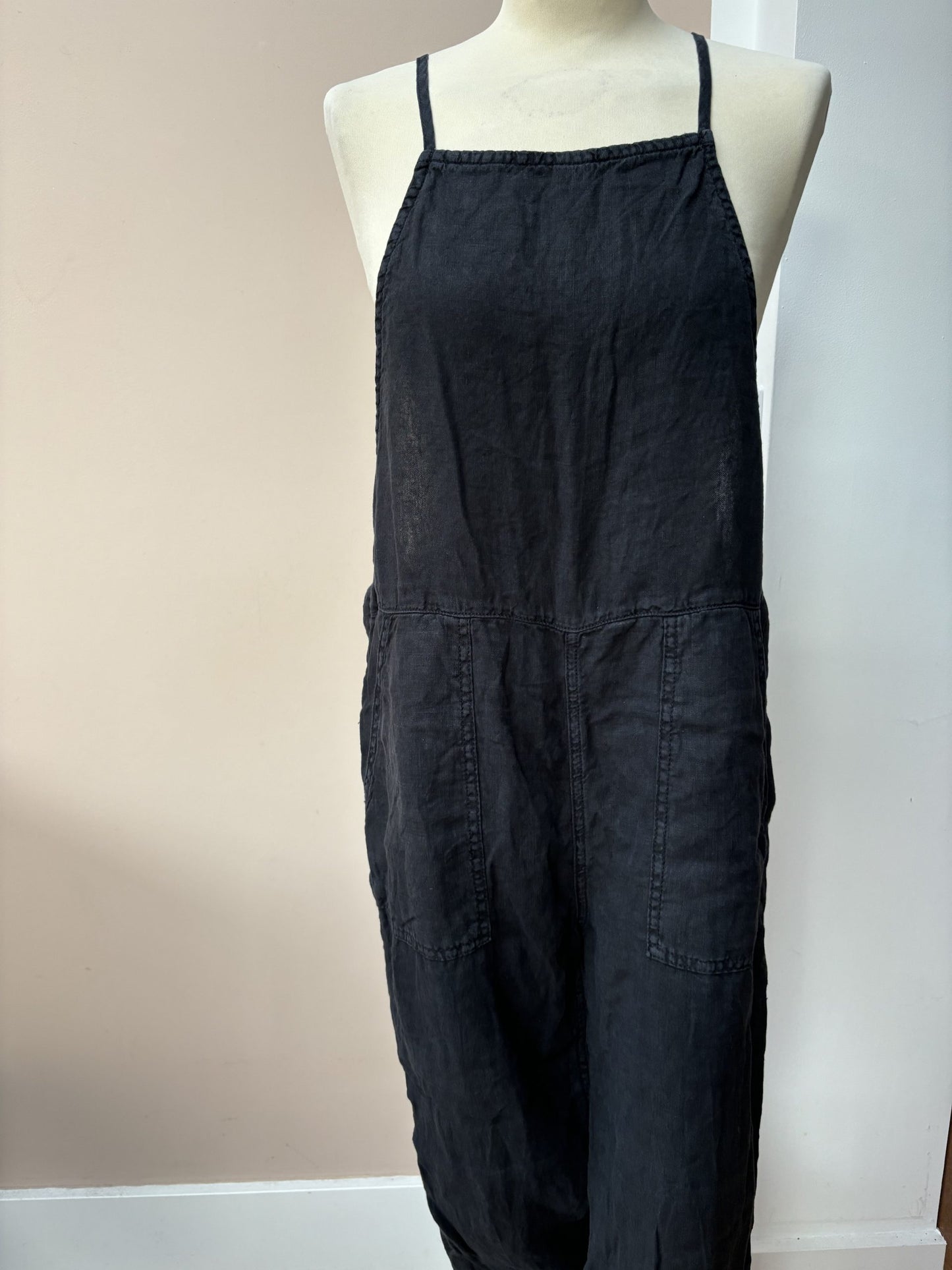 Black linen jumpsuit size S