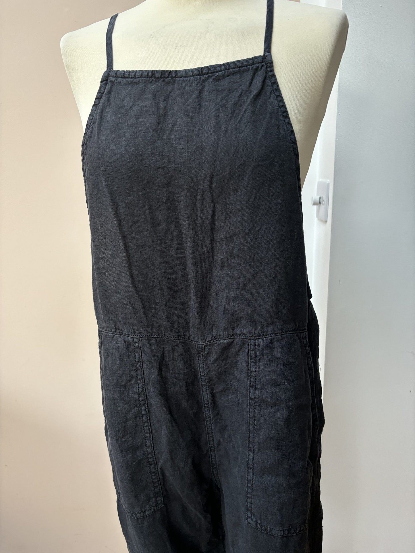 Black linen jumpsuit size S