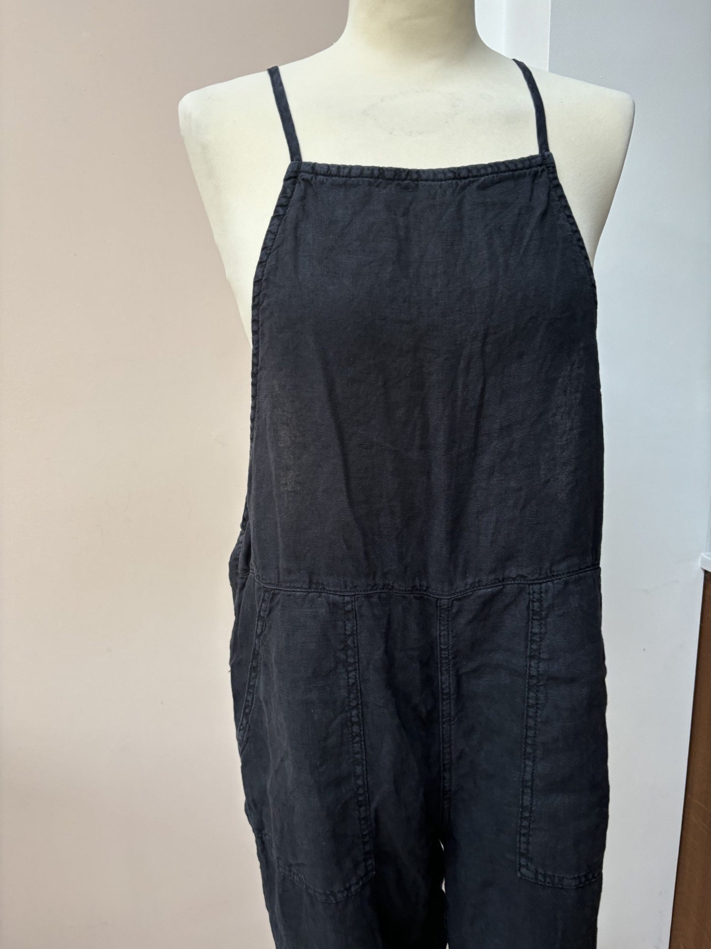 Black linen jumpsuit size S