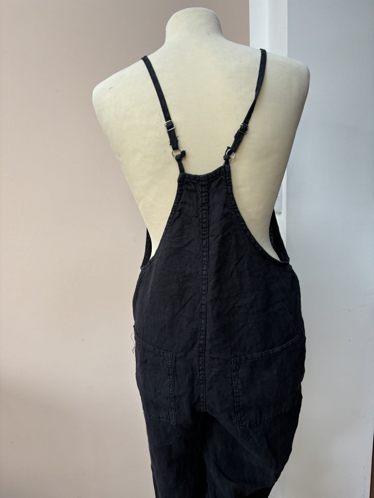 Black linen jumpsuit size S