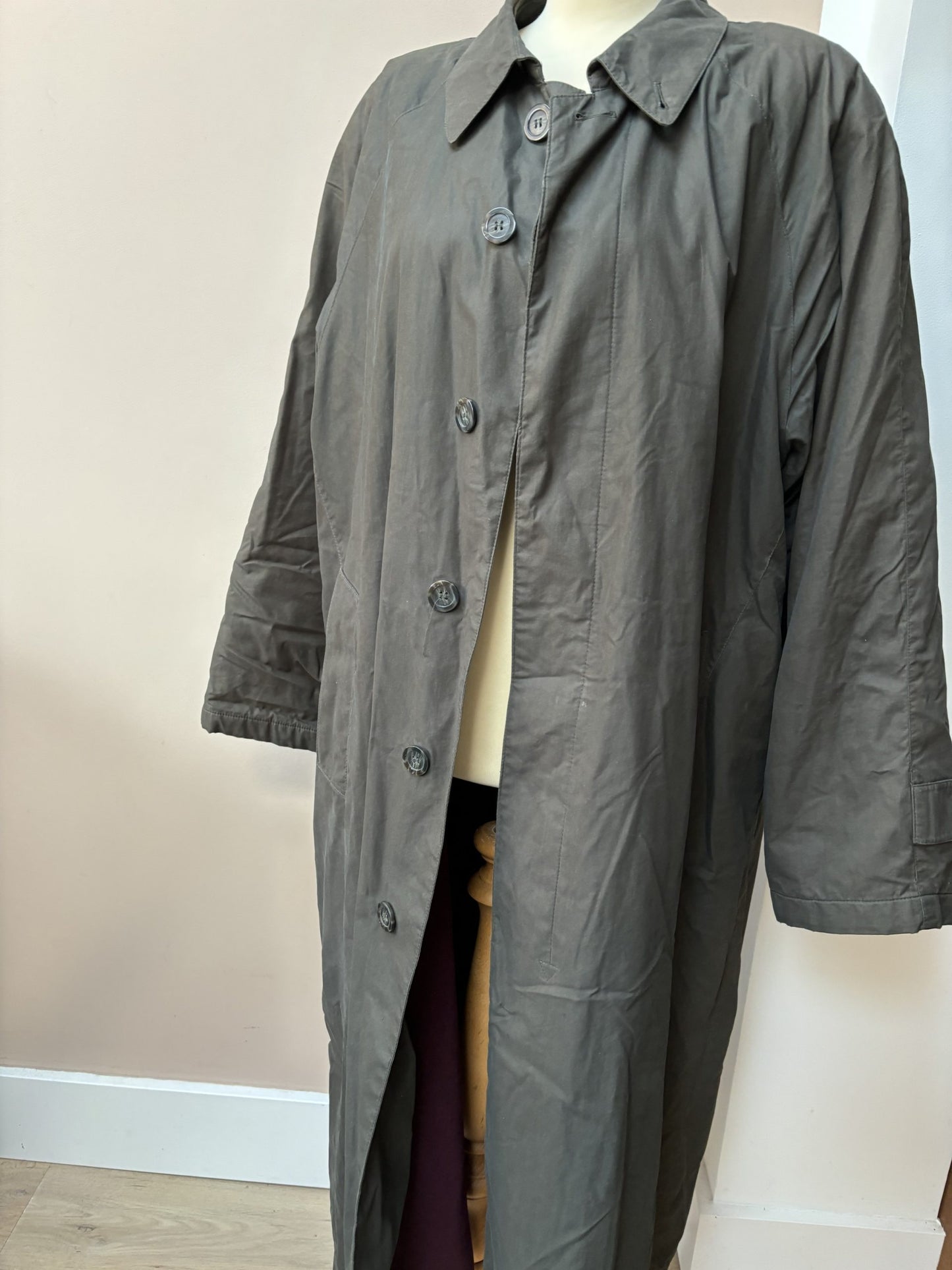 Long green coat, fully lined size 12