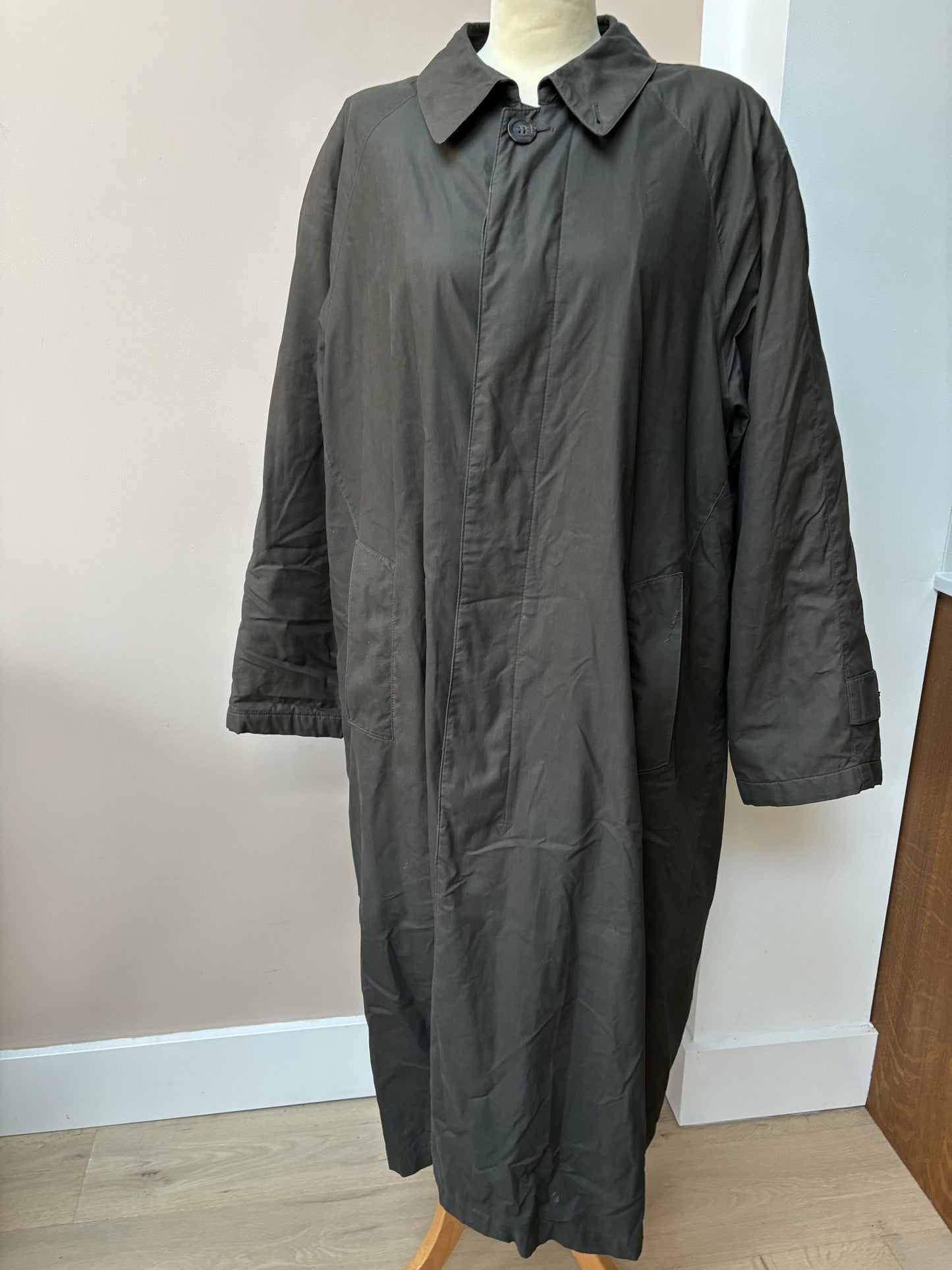 Long green coat, fully lined size 12