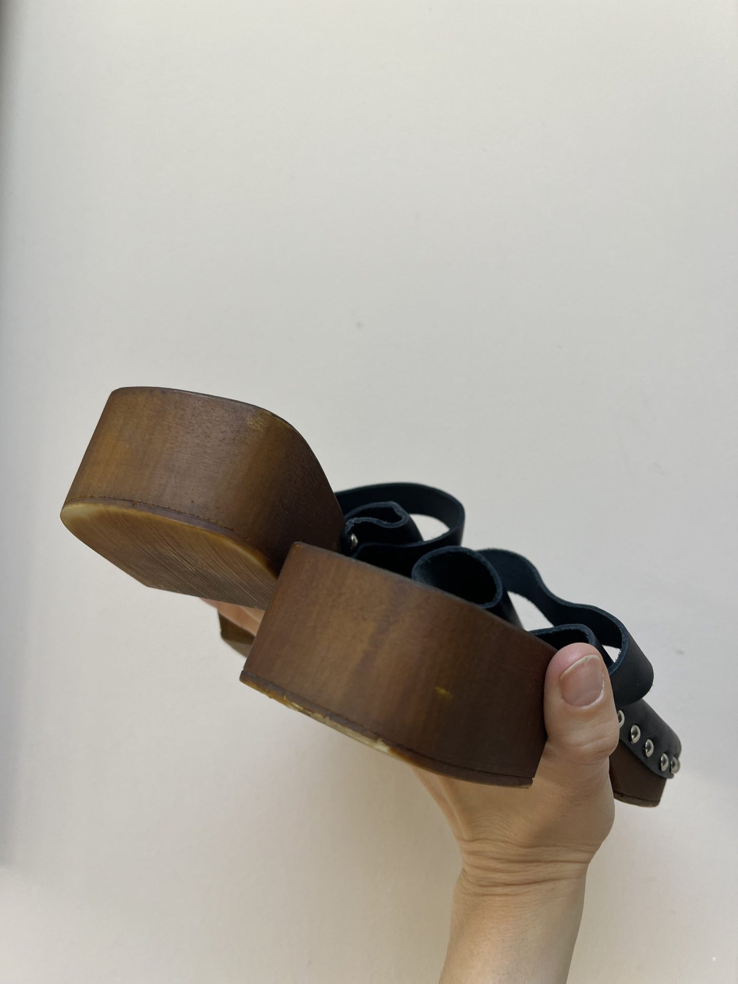 Leather clogs size U.K 8