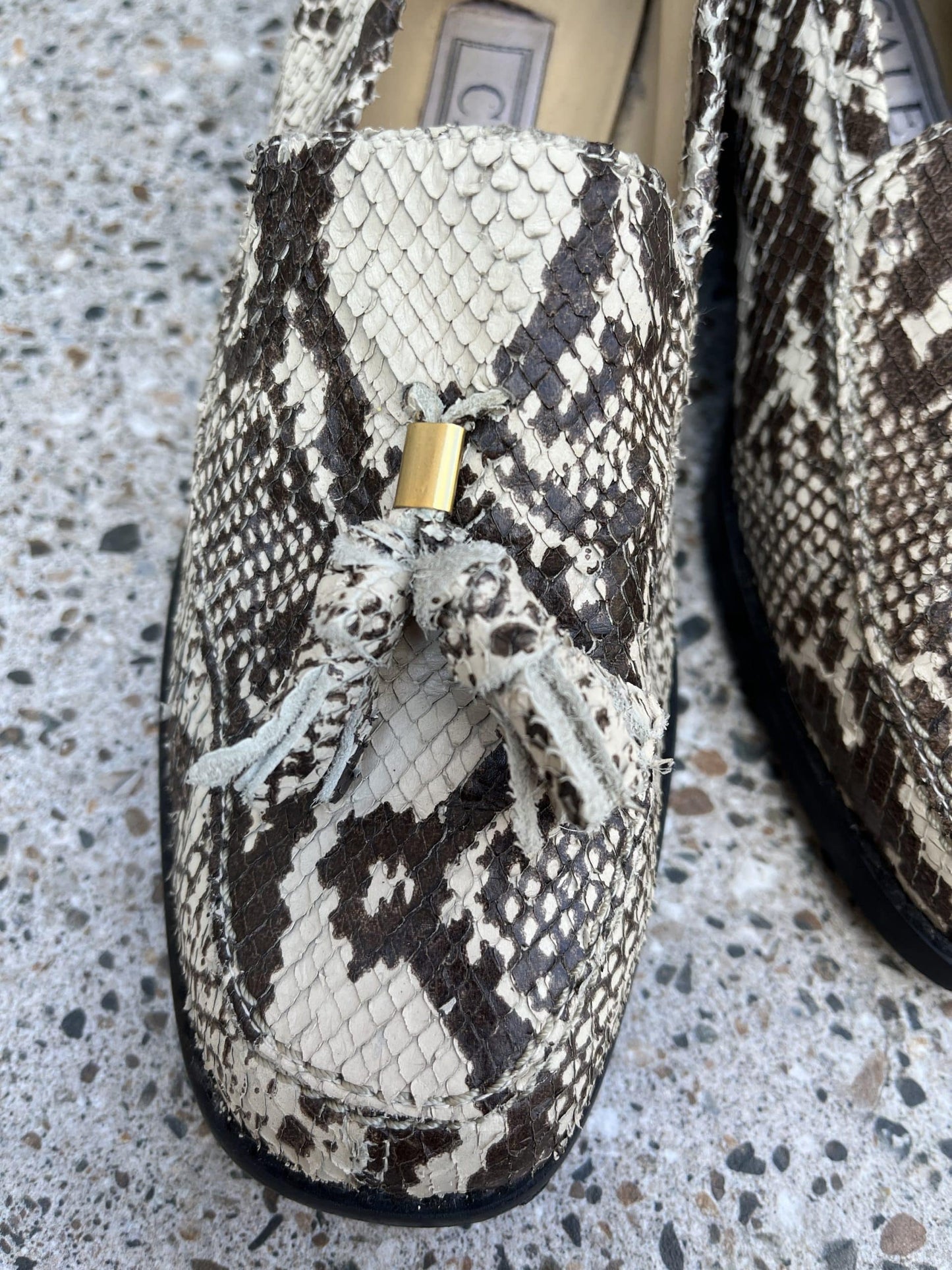 Snakeskin print leather loafers size uk4