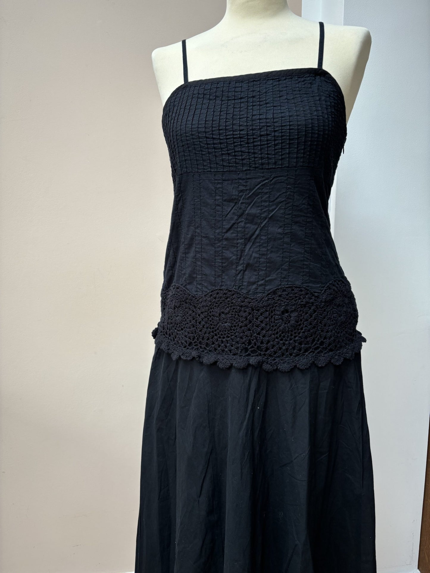 Vintage black dress 100% cotton size 10/12