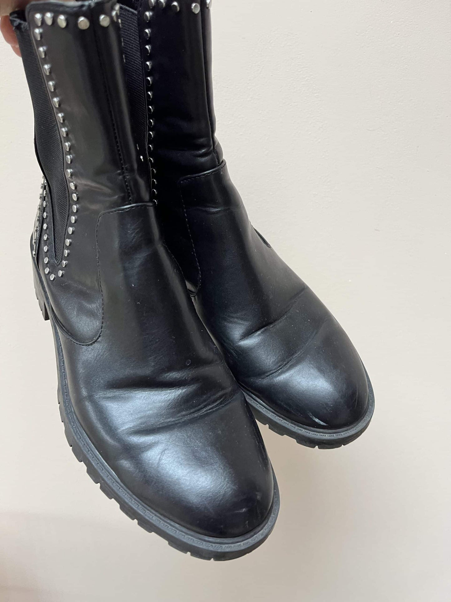 Zara boots size UK4