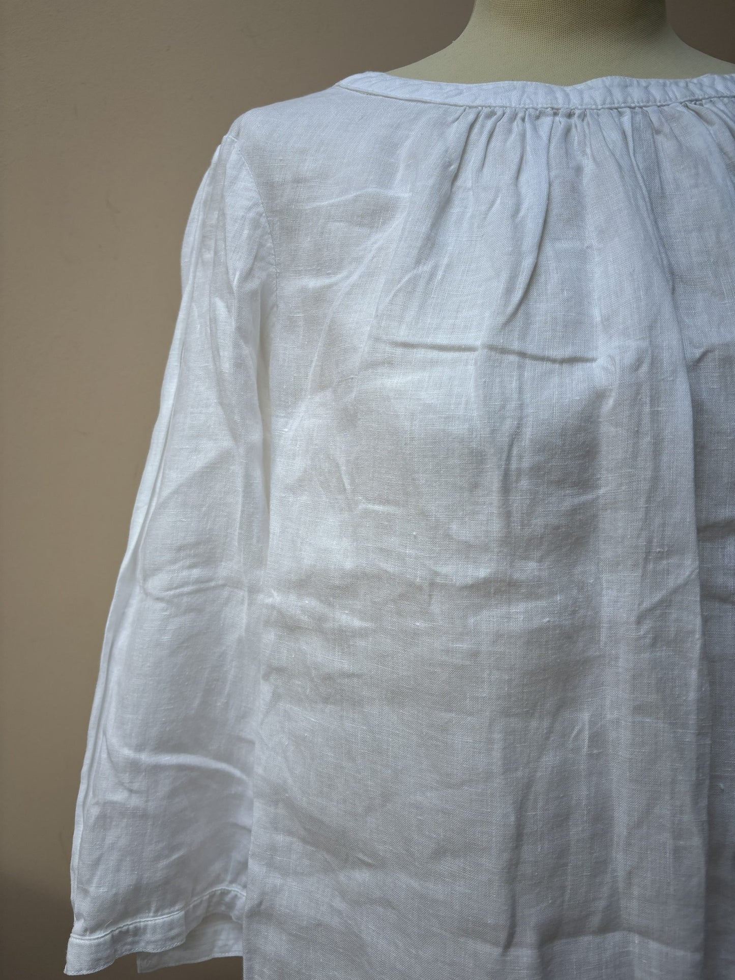 White linen top size 12