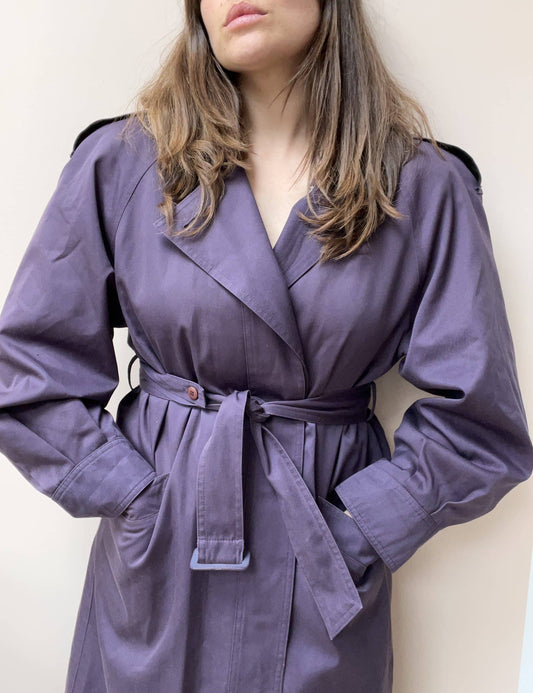 Vintage Four Seasons mac. Size 10-14