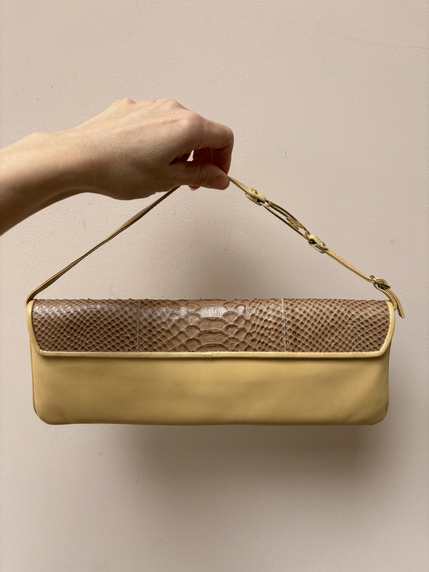 Vintage leather  bag