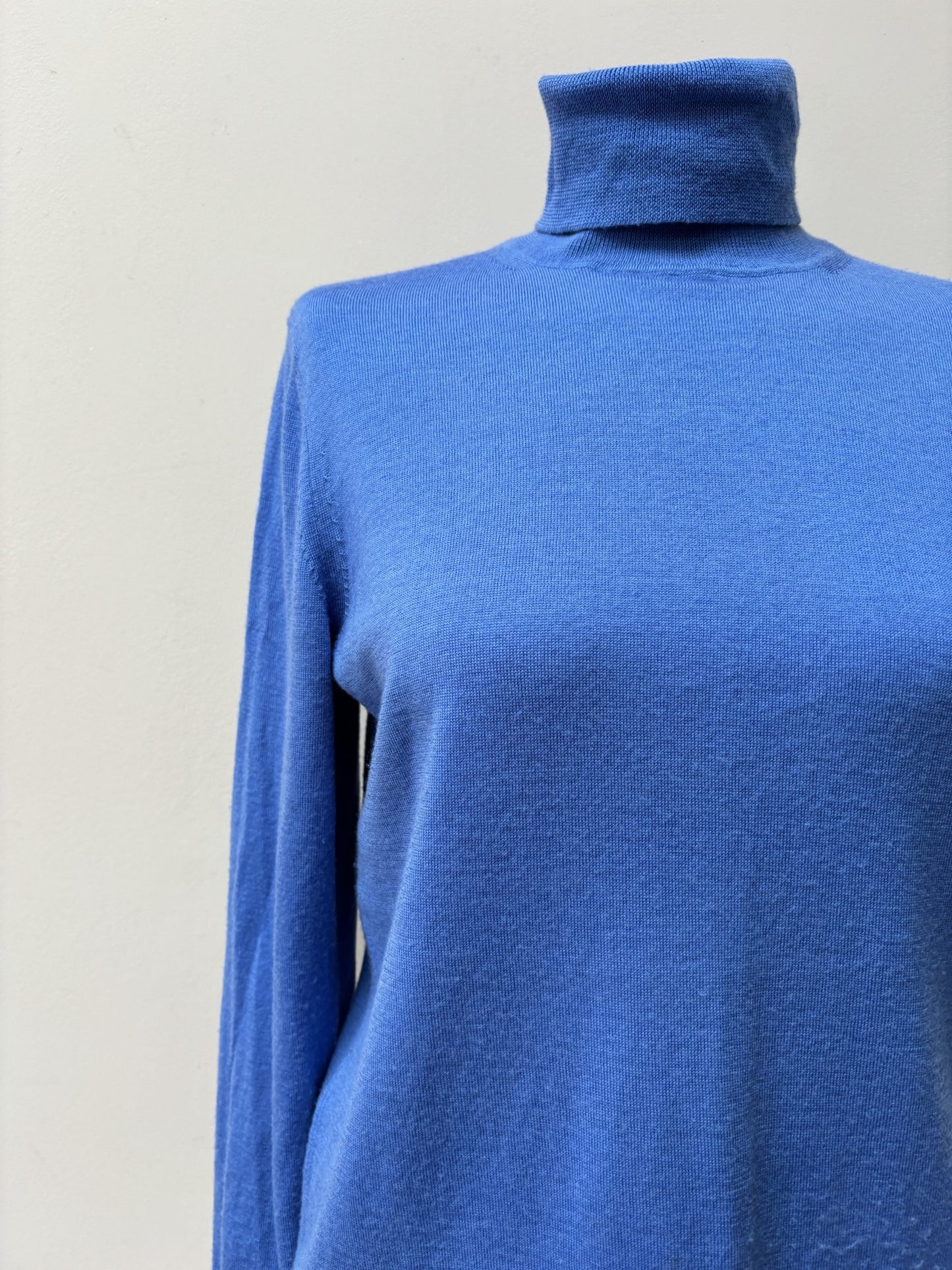 Merino wool polo neck size 10