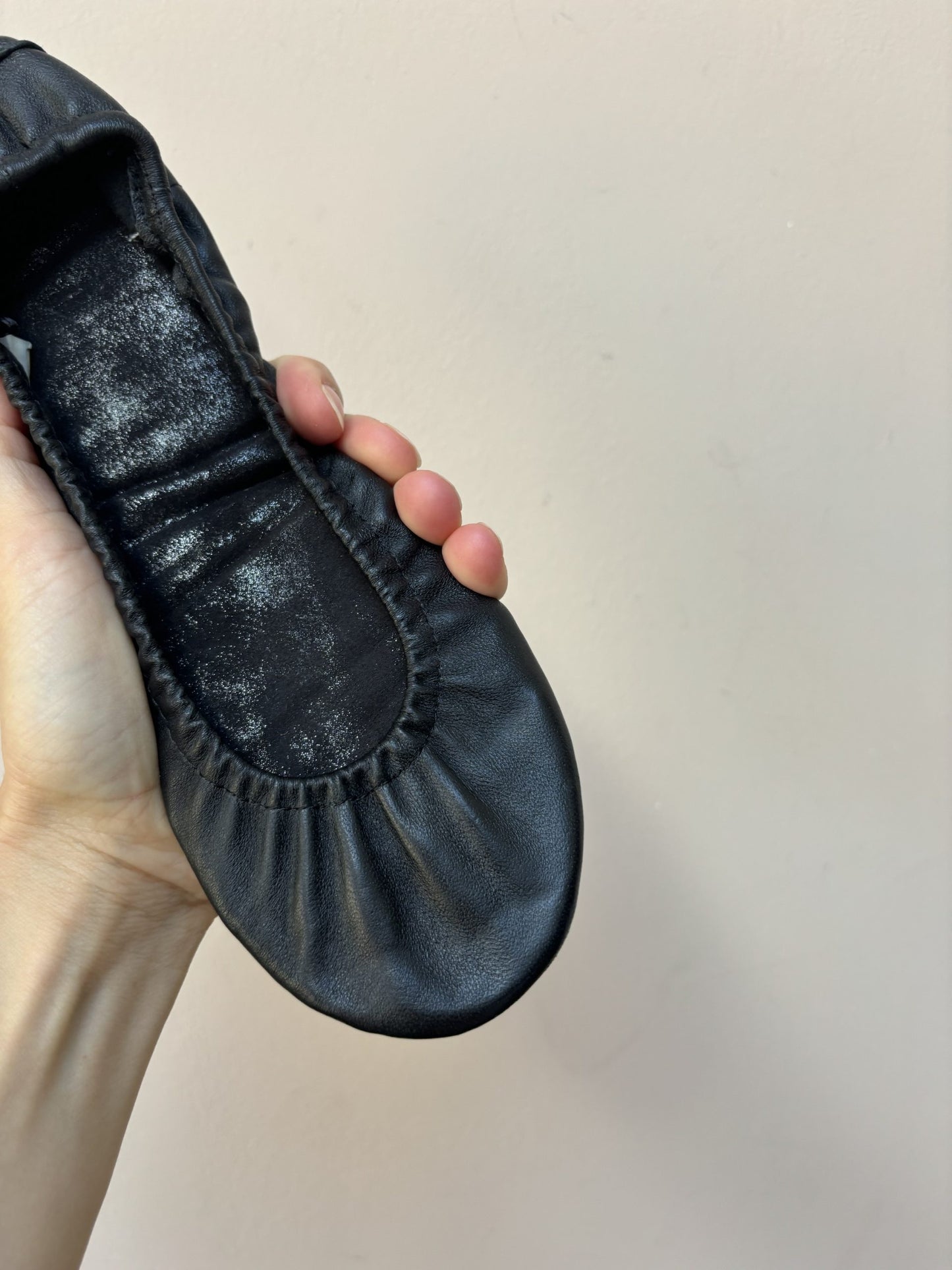 Leather ballet shoes, foldable with drawstring purse size uk4/5
