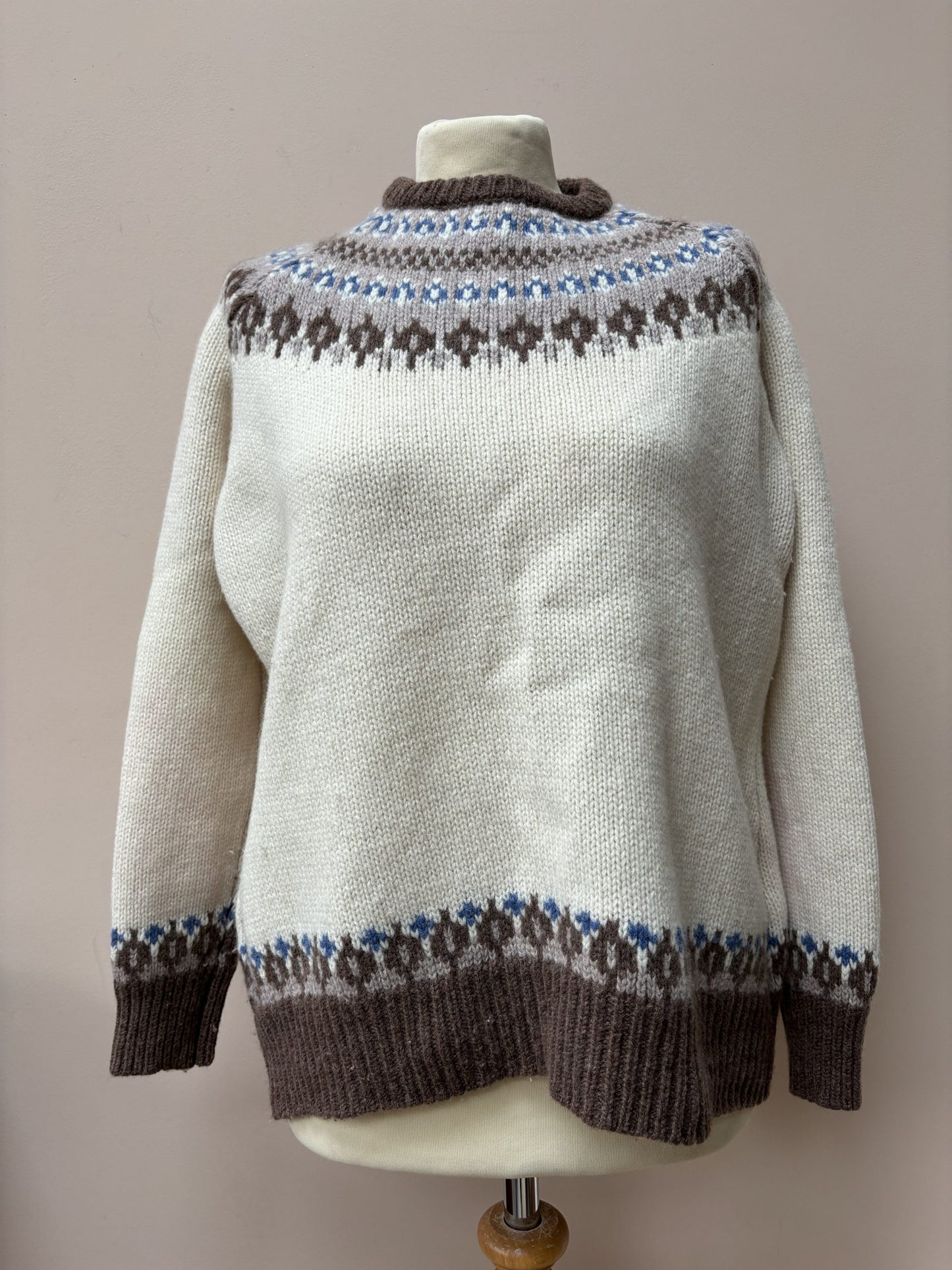 Munrosoun 100% wool jumper size Medium