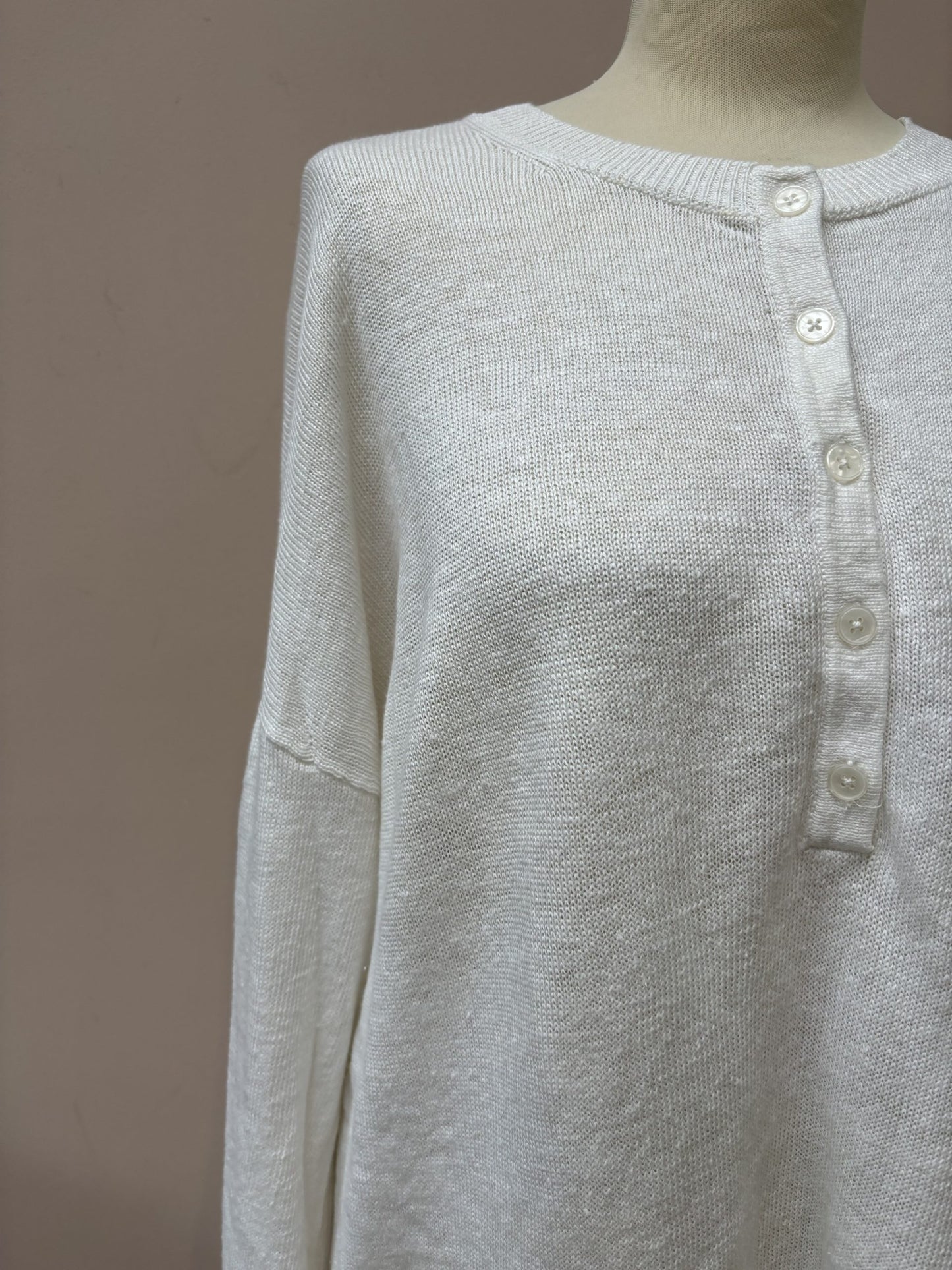 White linen jumper size 18/20