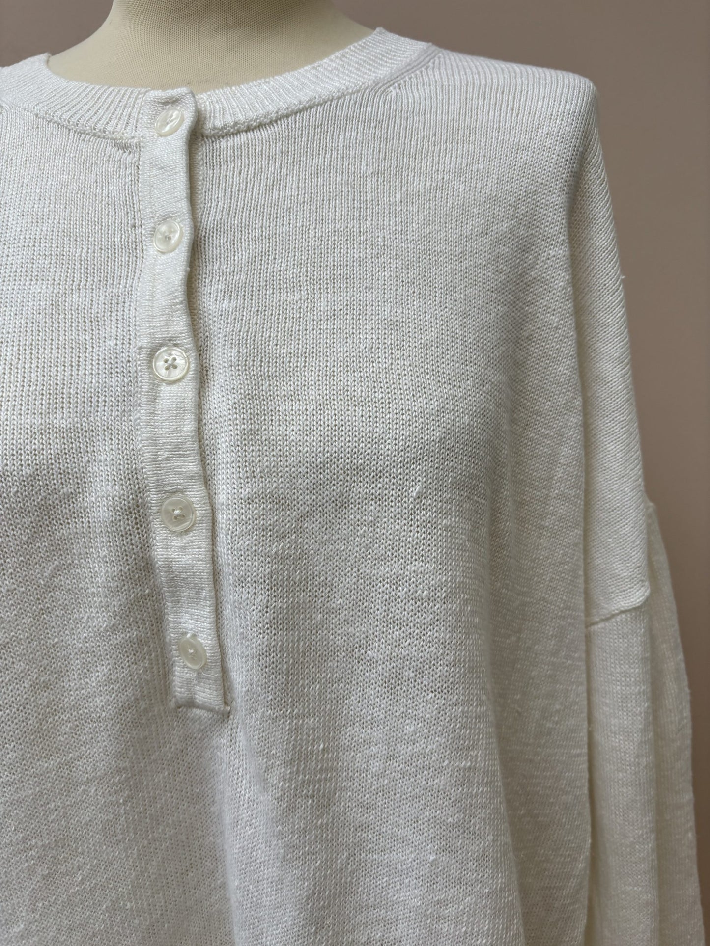 White linen jumper size 18/20