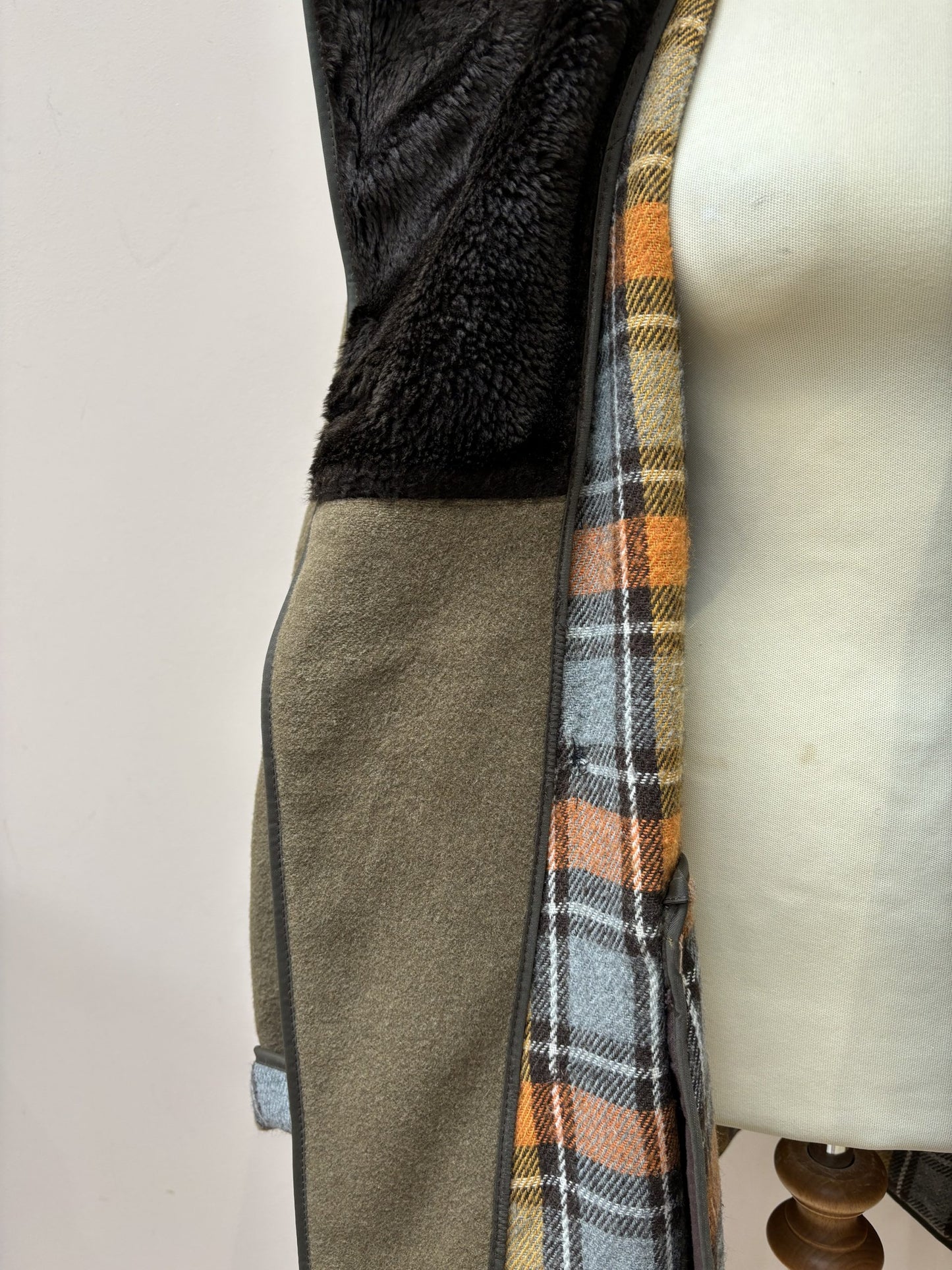 Vintage wool coat size 12-16