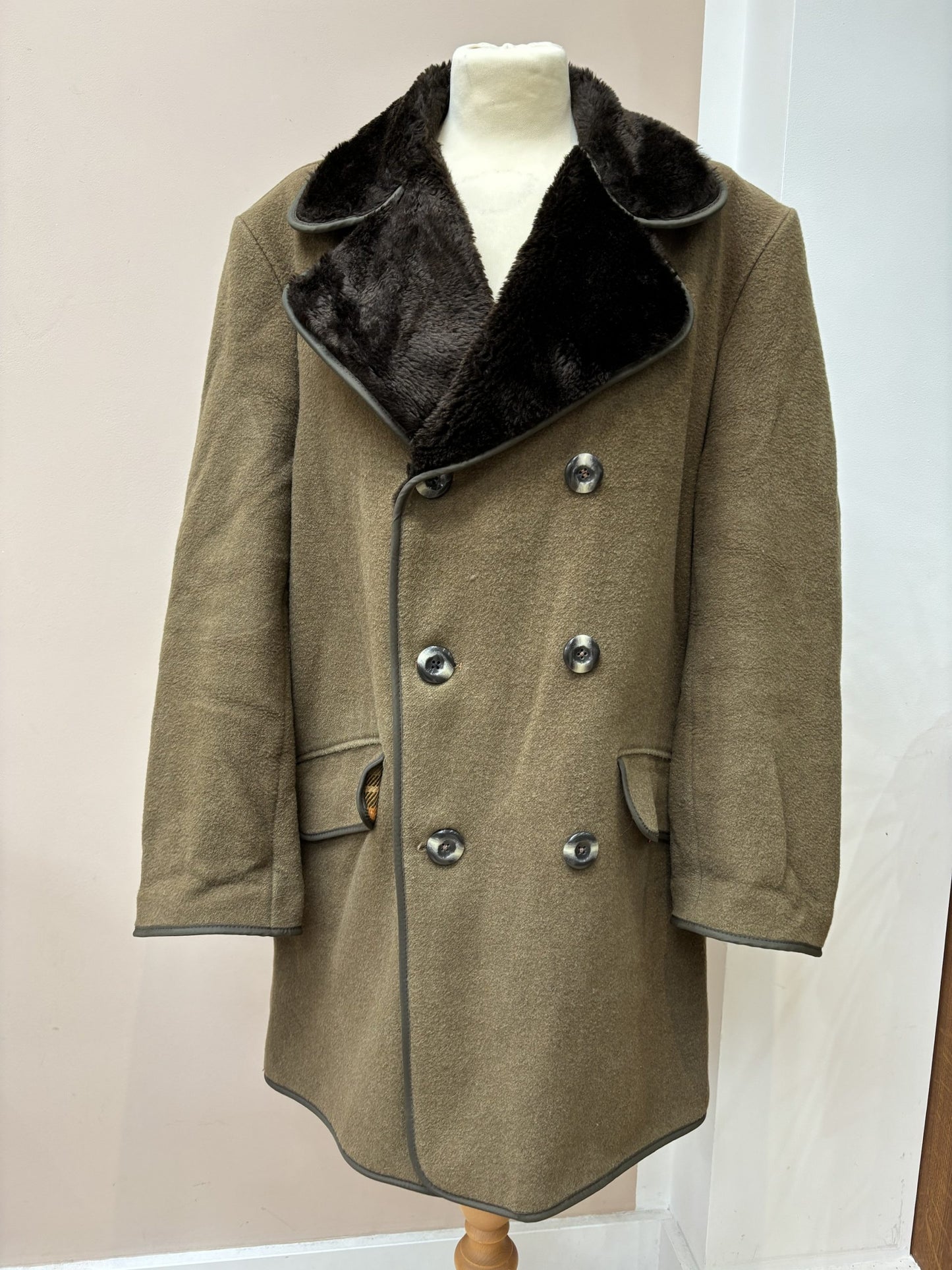 Vintage wool coat size 12-16
