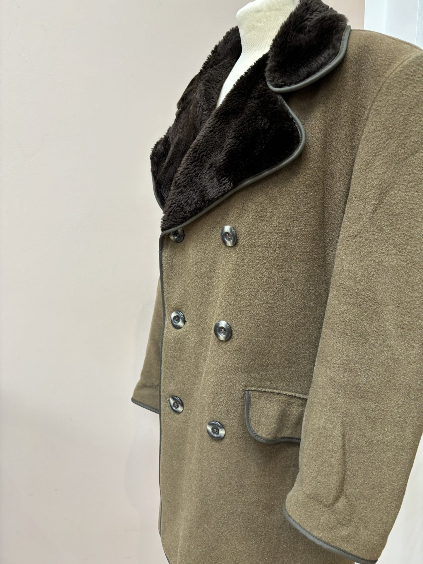 Vintage wool coat size 12-16