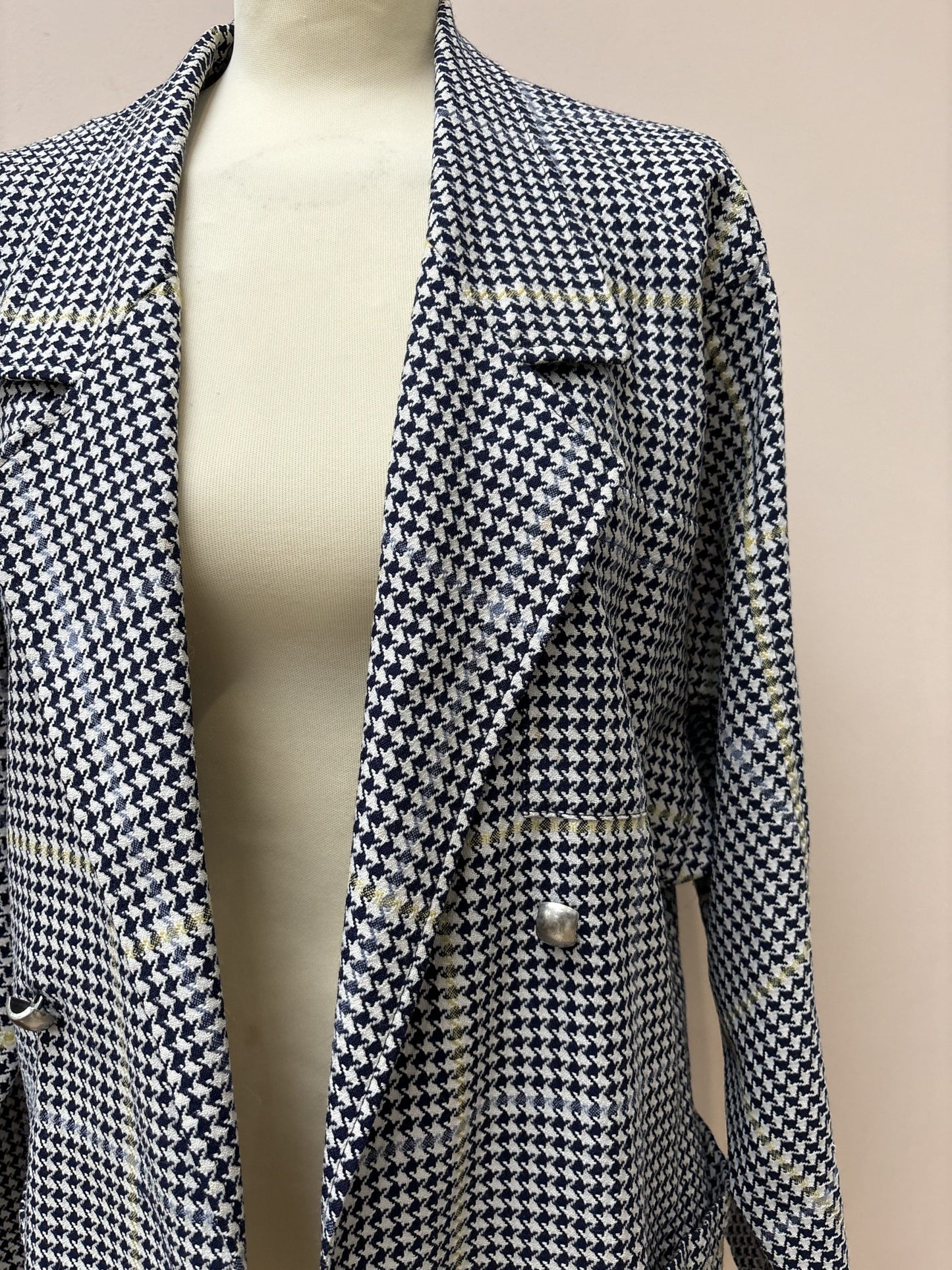 Vintage wool dogtooth jacket size 8/10