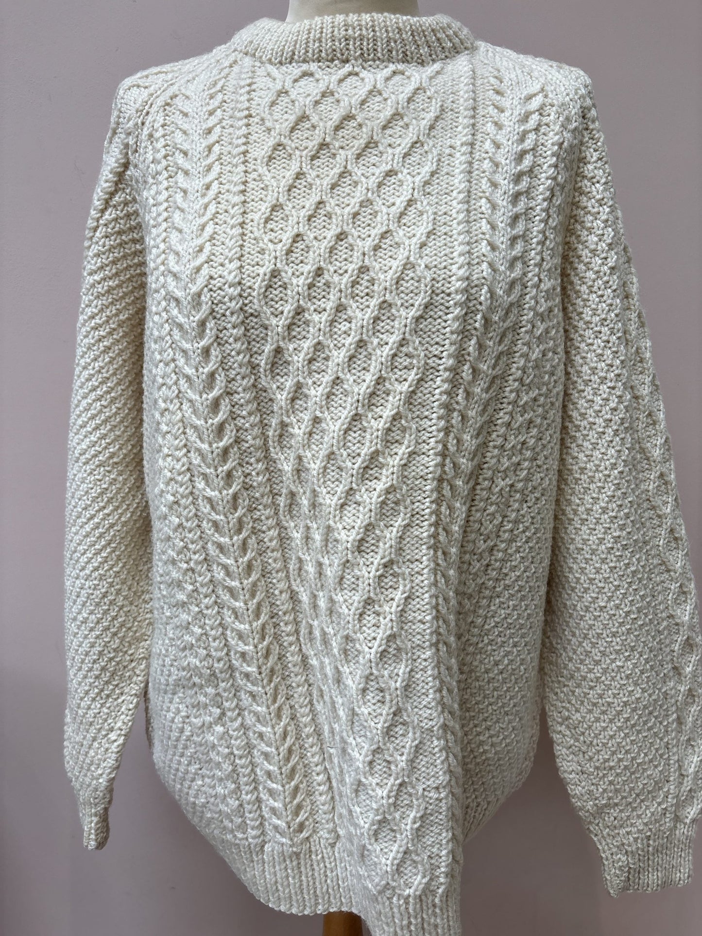 Vintage cream wool jumper size 12-16