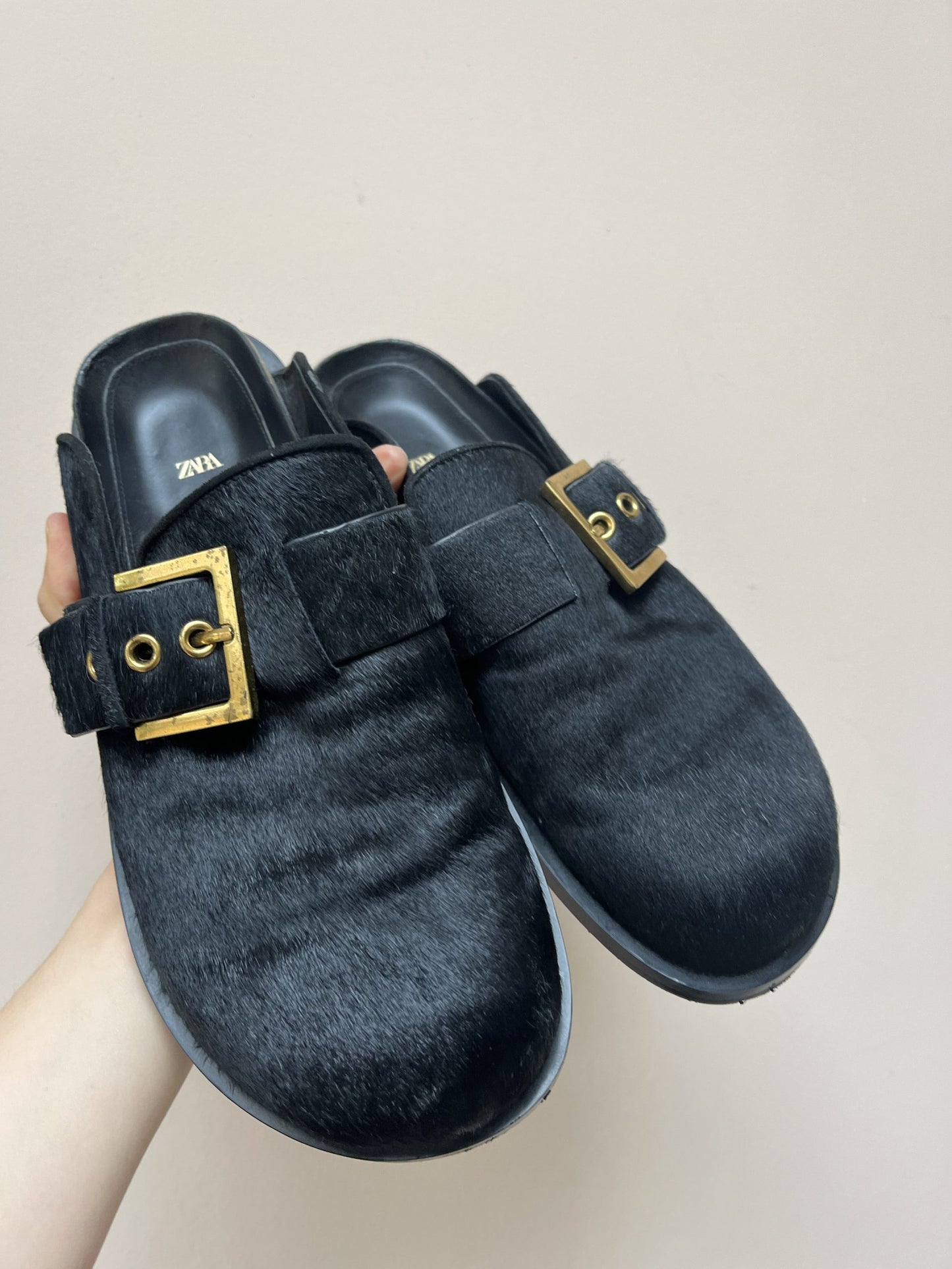 Zara cowhide and leather clogs size 41