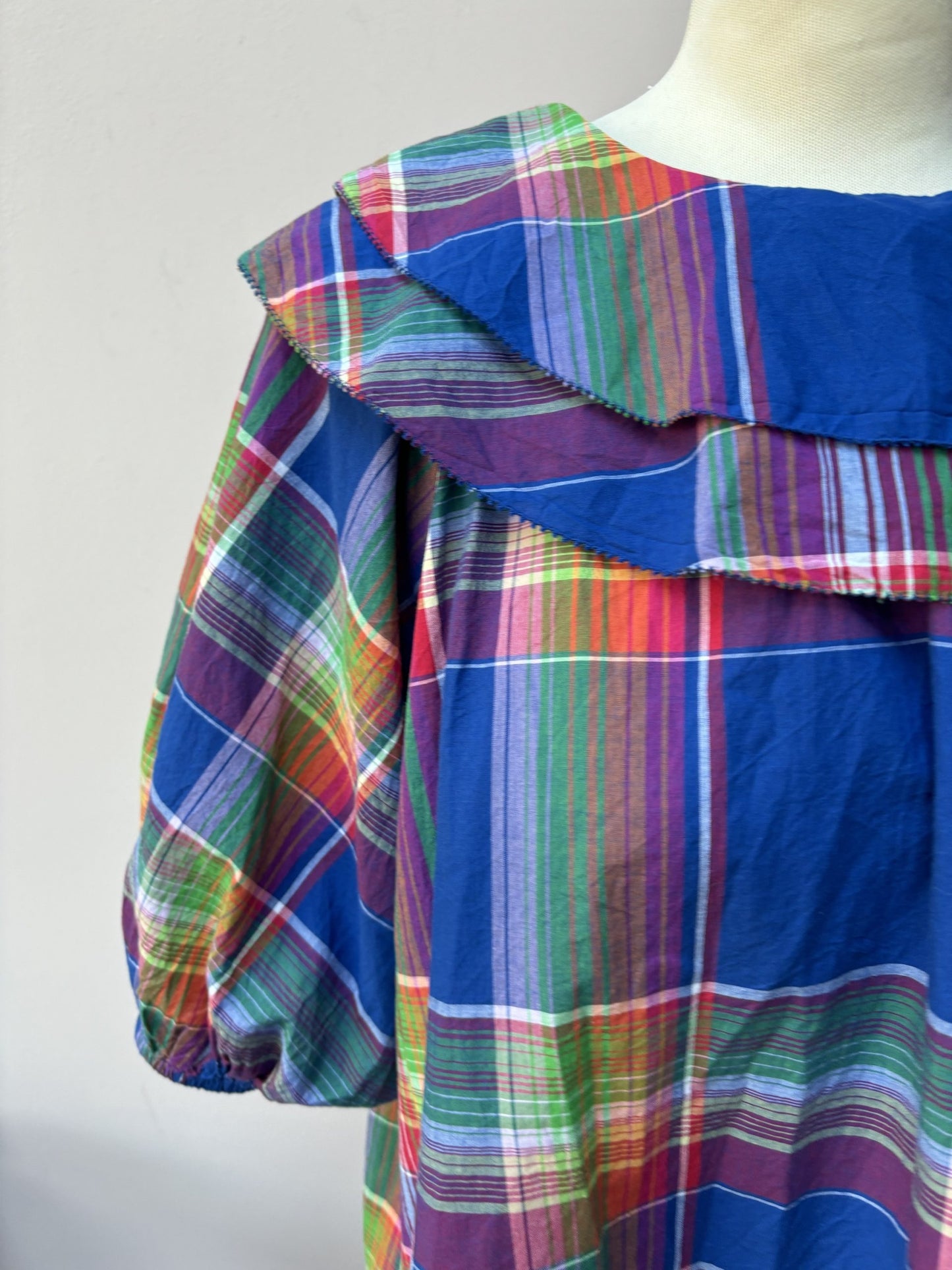 Colourful oversized collar top size 14