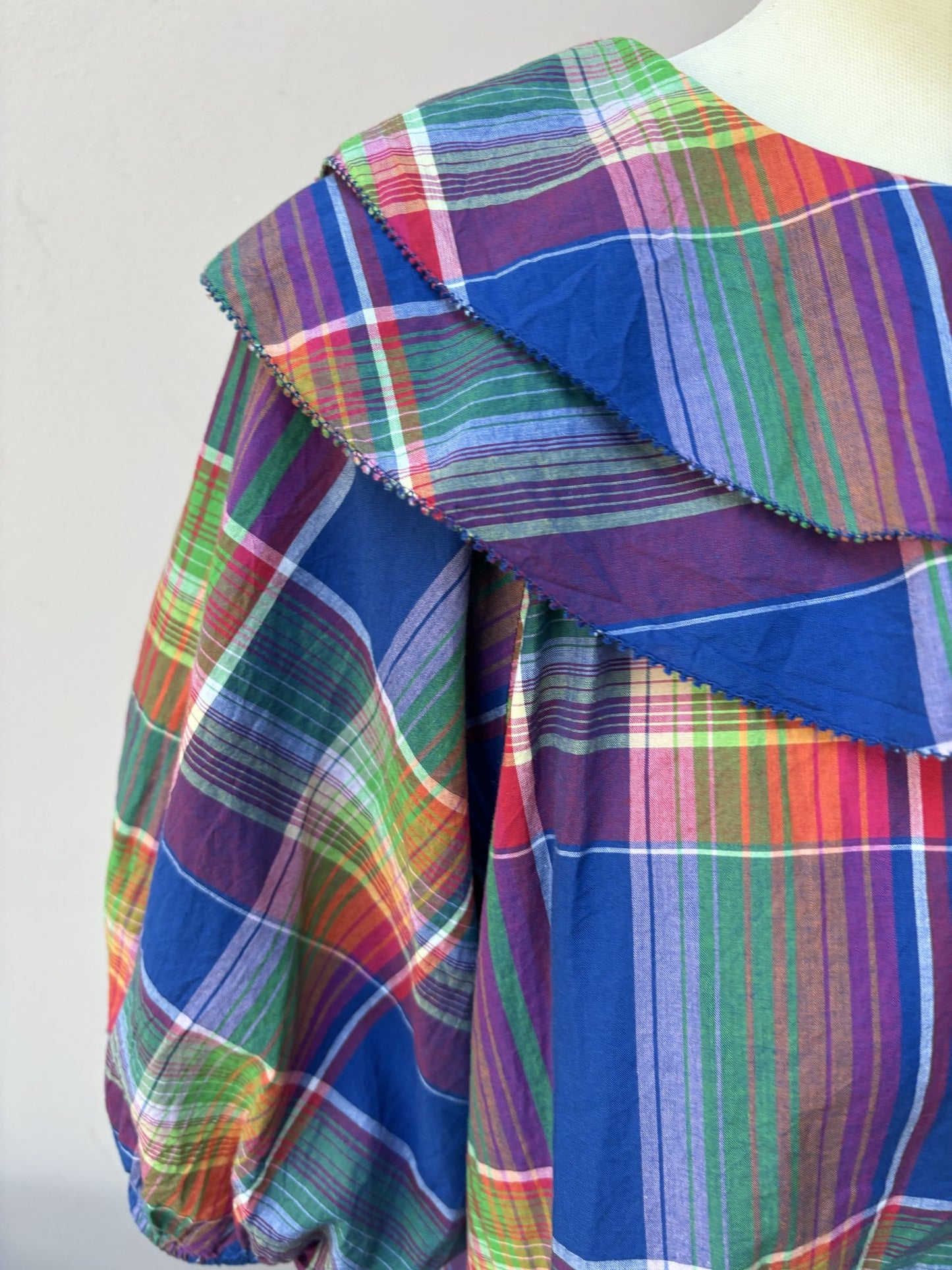 Colourful oversized collar top size 14