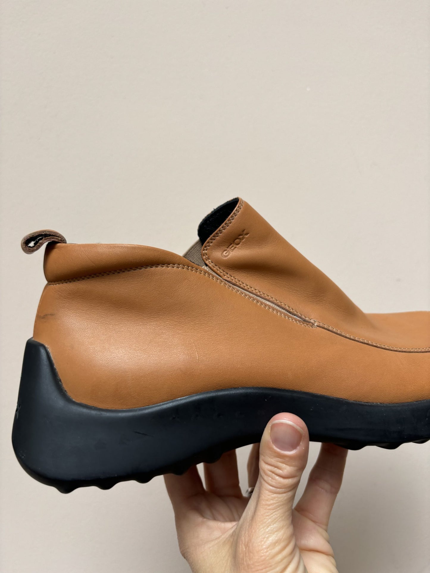 Brown leather shoes uk5