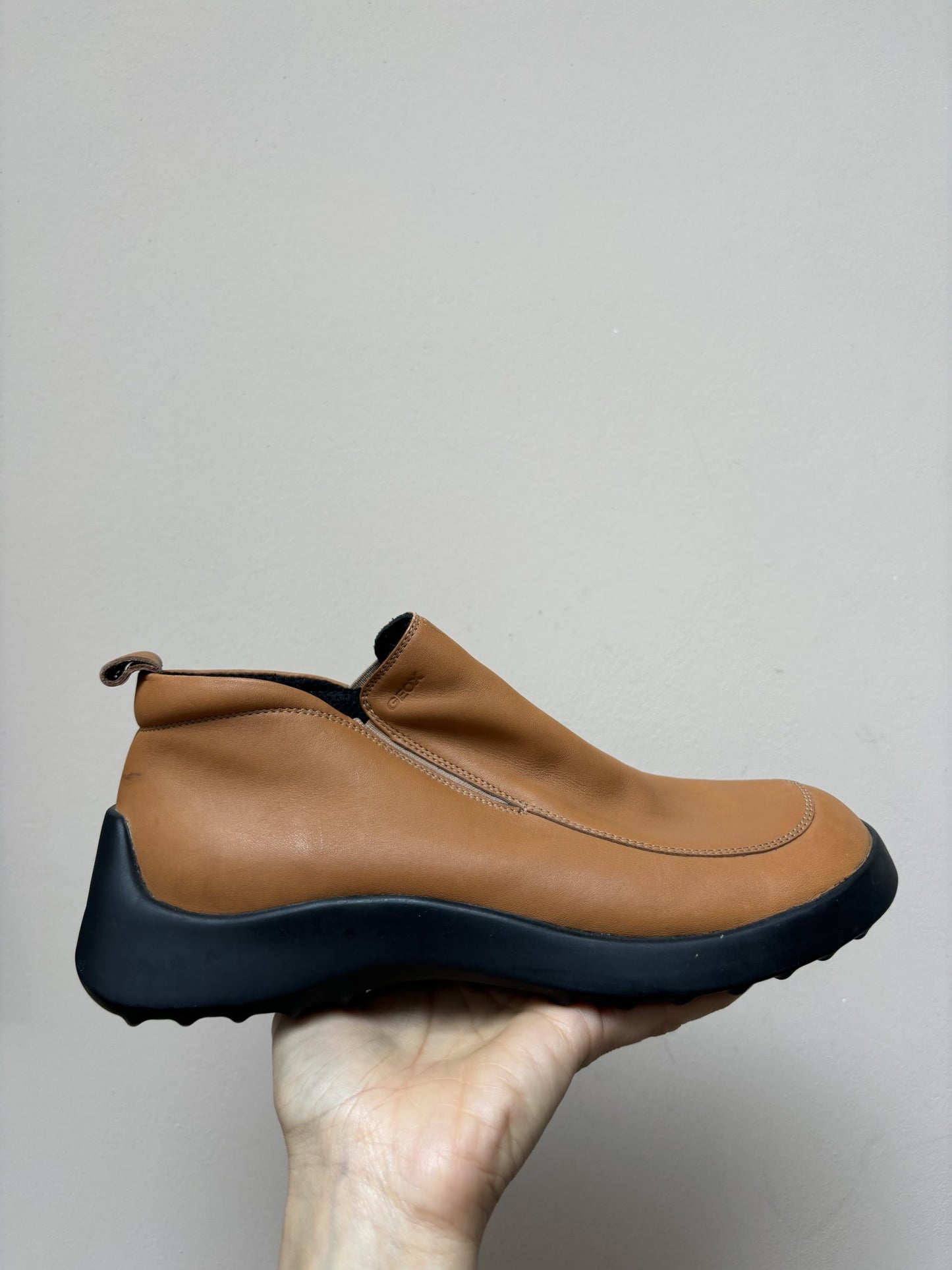 Brown leather shoes uk5