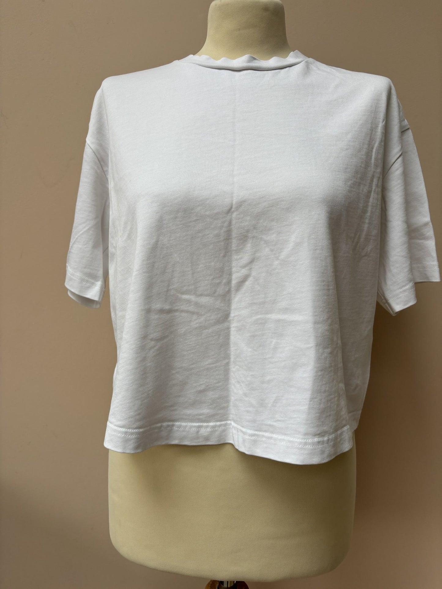 COS cropped white tshirt size XS