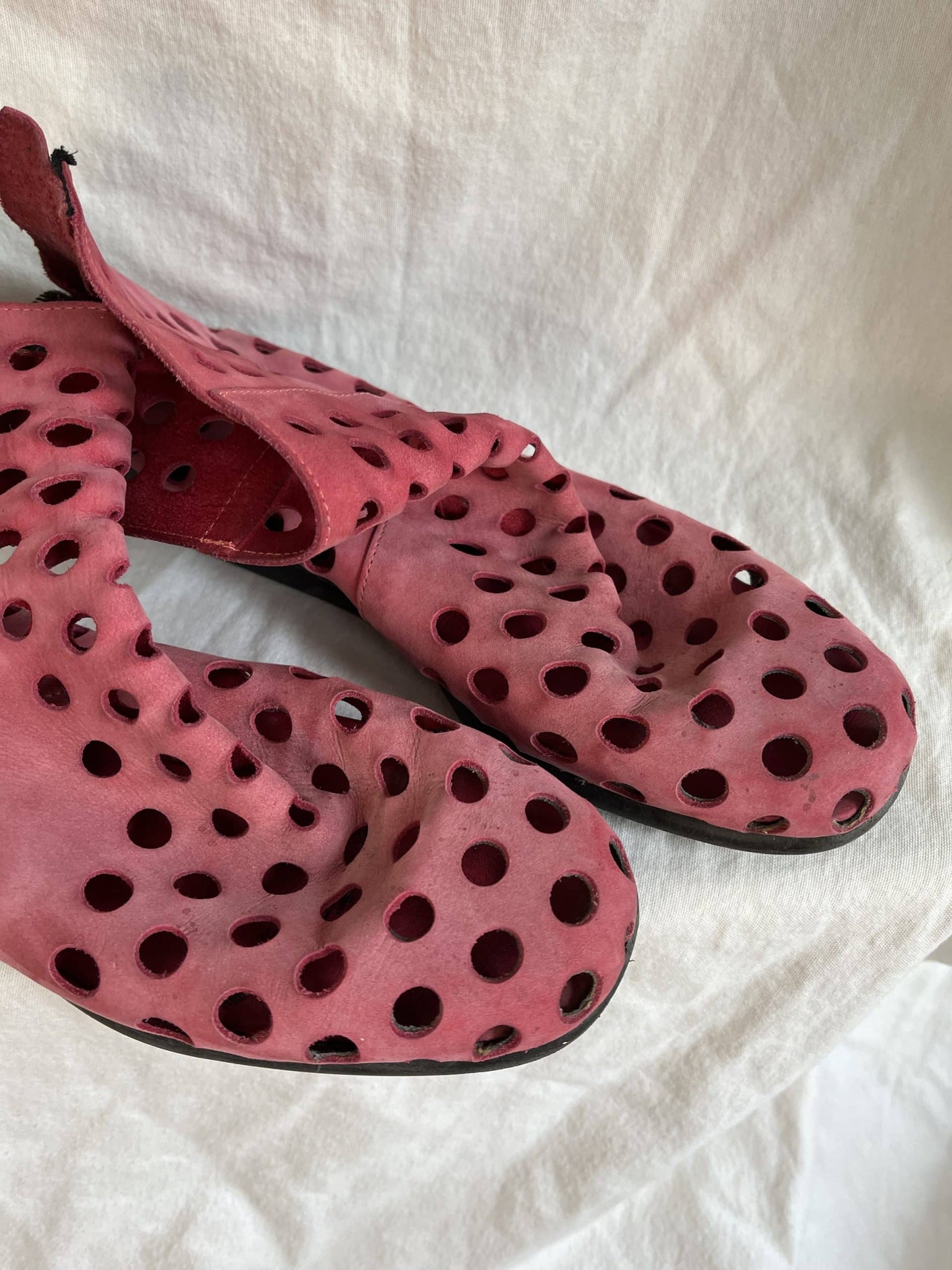 Vintage pink leather shoes UK5