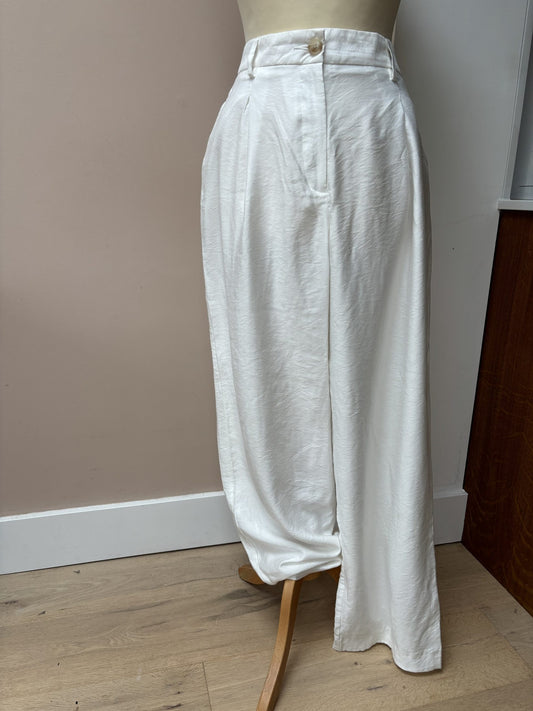 White trousers size 12
