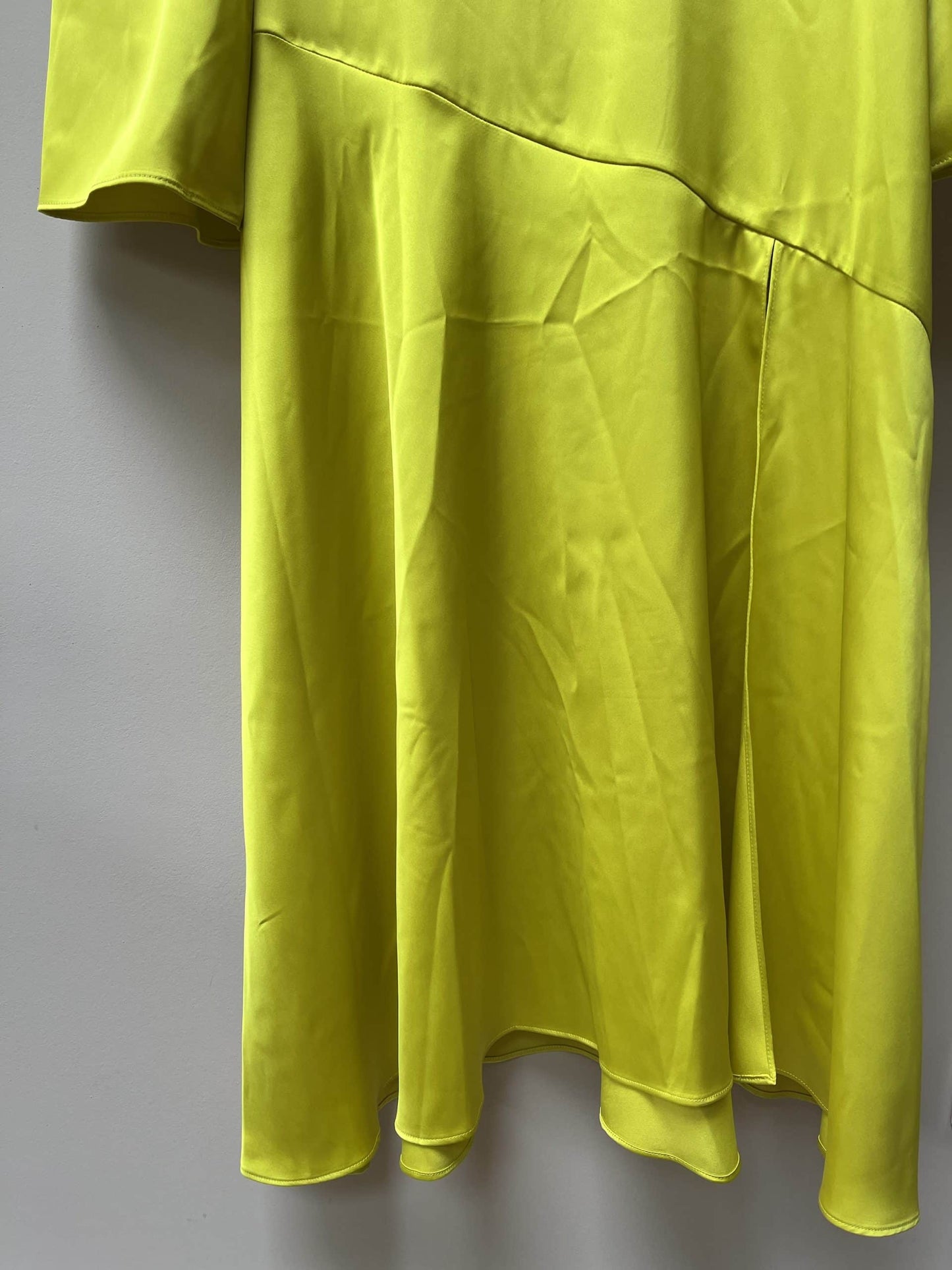 Stunning satin feel dress, size 12