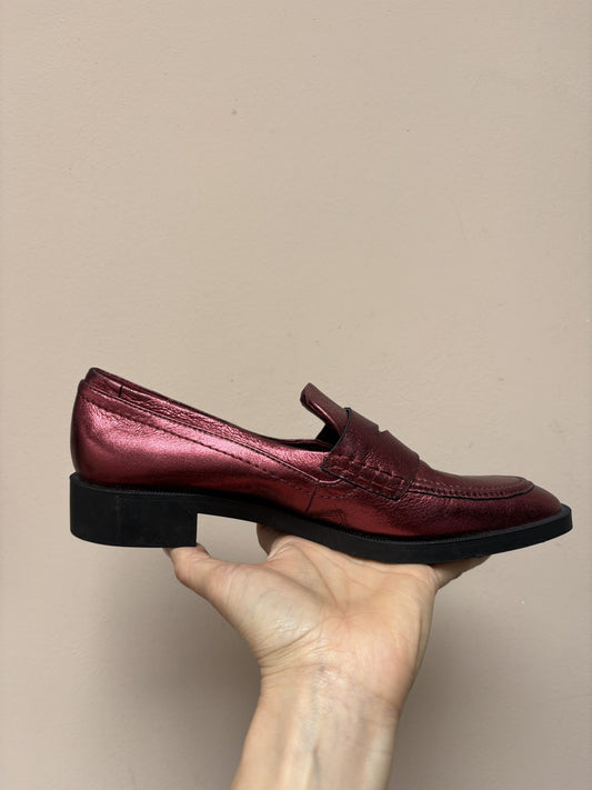 Dark pink leather loafers uk5 BNWT