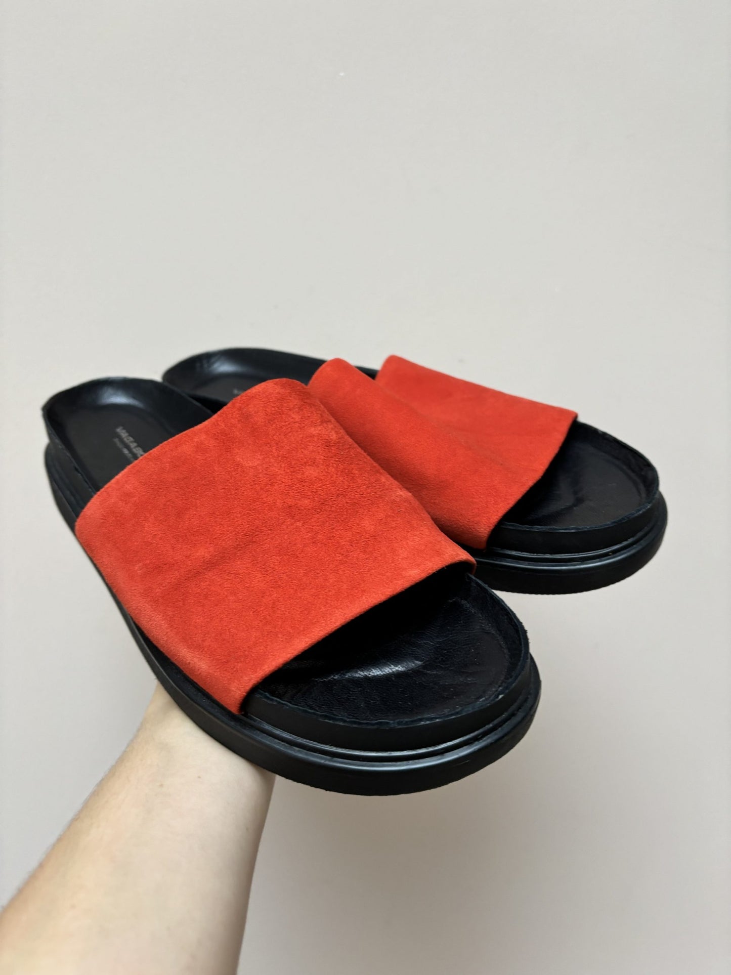 Vagabond orange suede shoes size 7