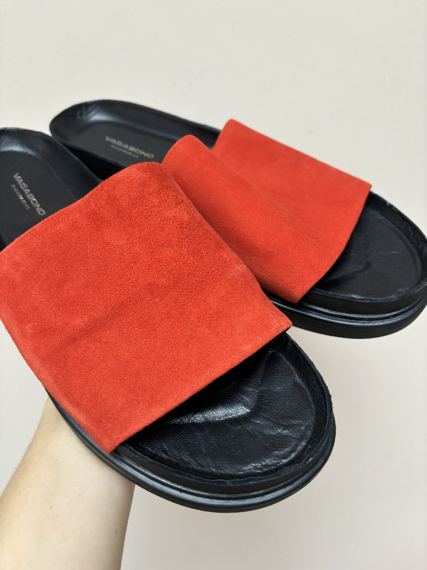 Vagabond orange suede shoes size 7