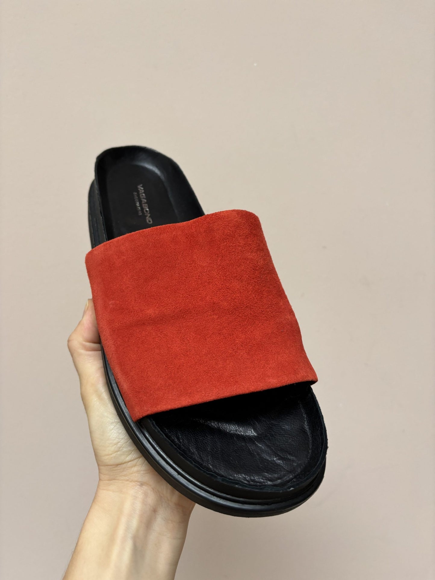 Vagabond orange suede shoes size 7