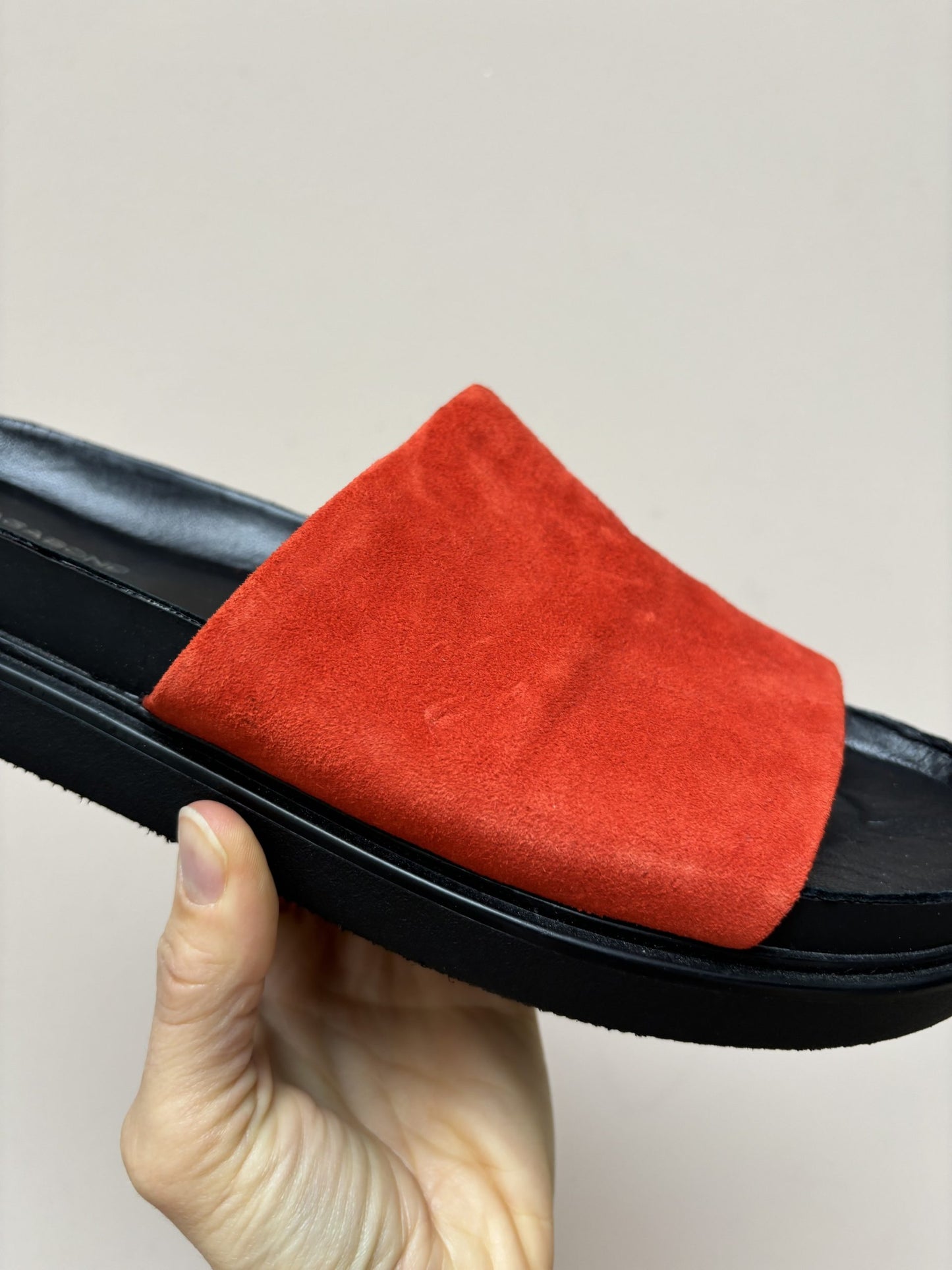 Vagabond orange suede shoes size 7