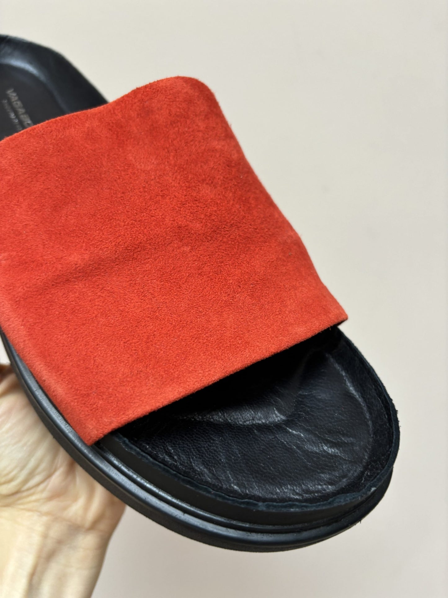 Vagabond orange suede shoes size 7