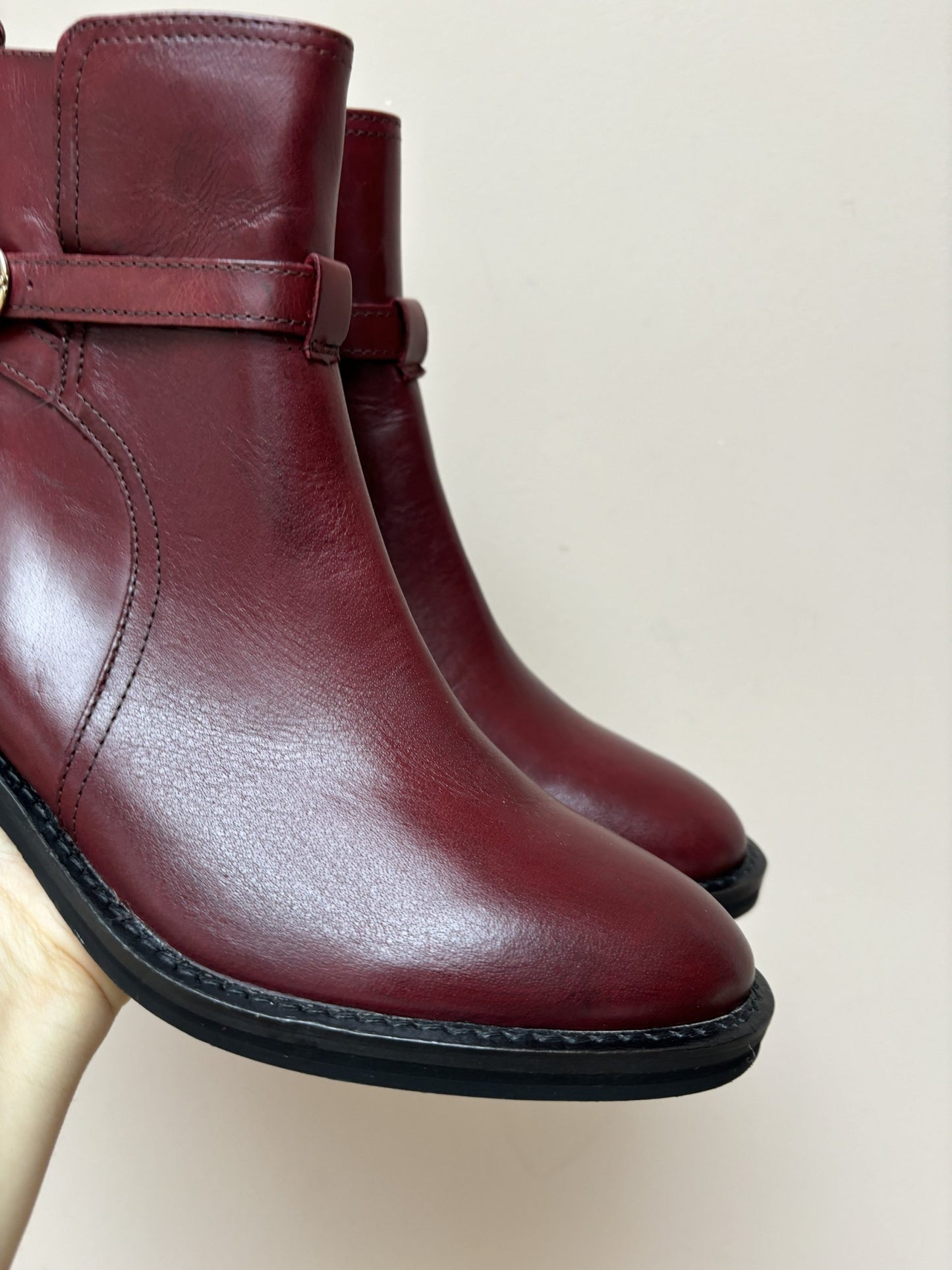Burgundy leather boots size UK5.5