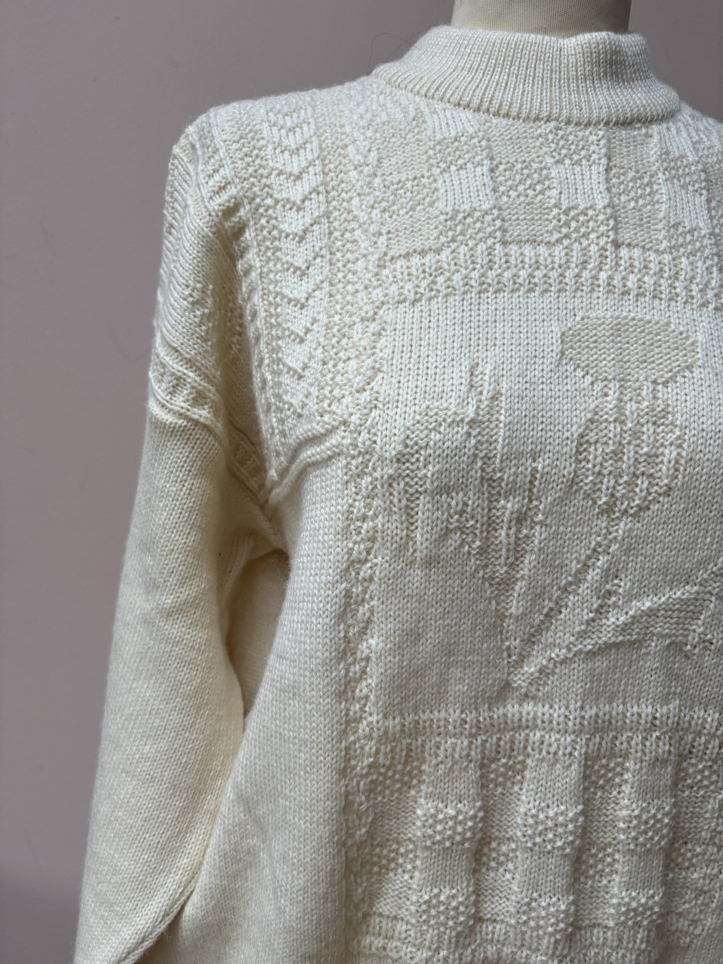 Vintage 100% wool jumper size 12/14