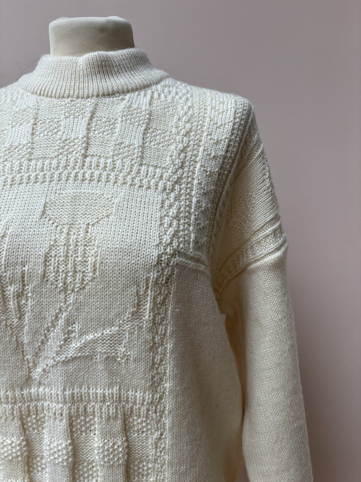 Vintage 100% wool jumper size 12/14